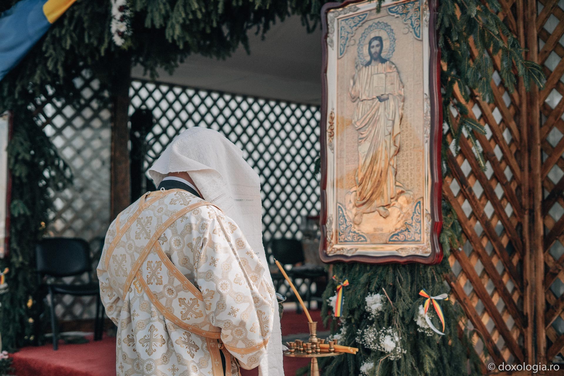 Sfânta Liturghie săvârșită de IPS Teofan la biserica „Sfânta Cuvioasă Teodora de la Sihla” din Vama