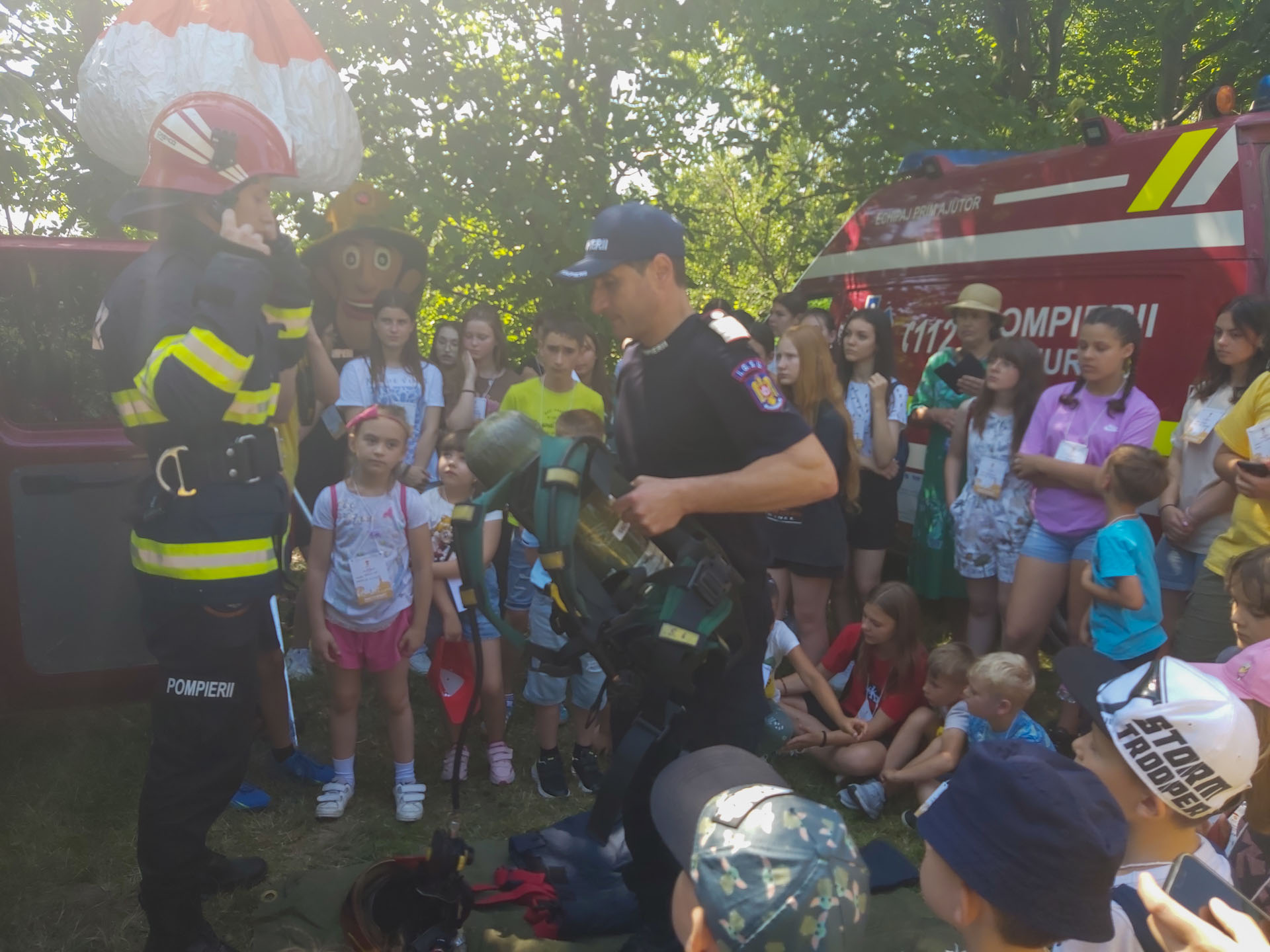 Copiii aflați în tabăra de vară au luat parte la o activitate ISU