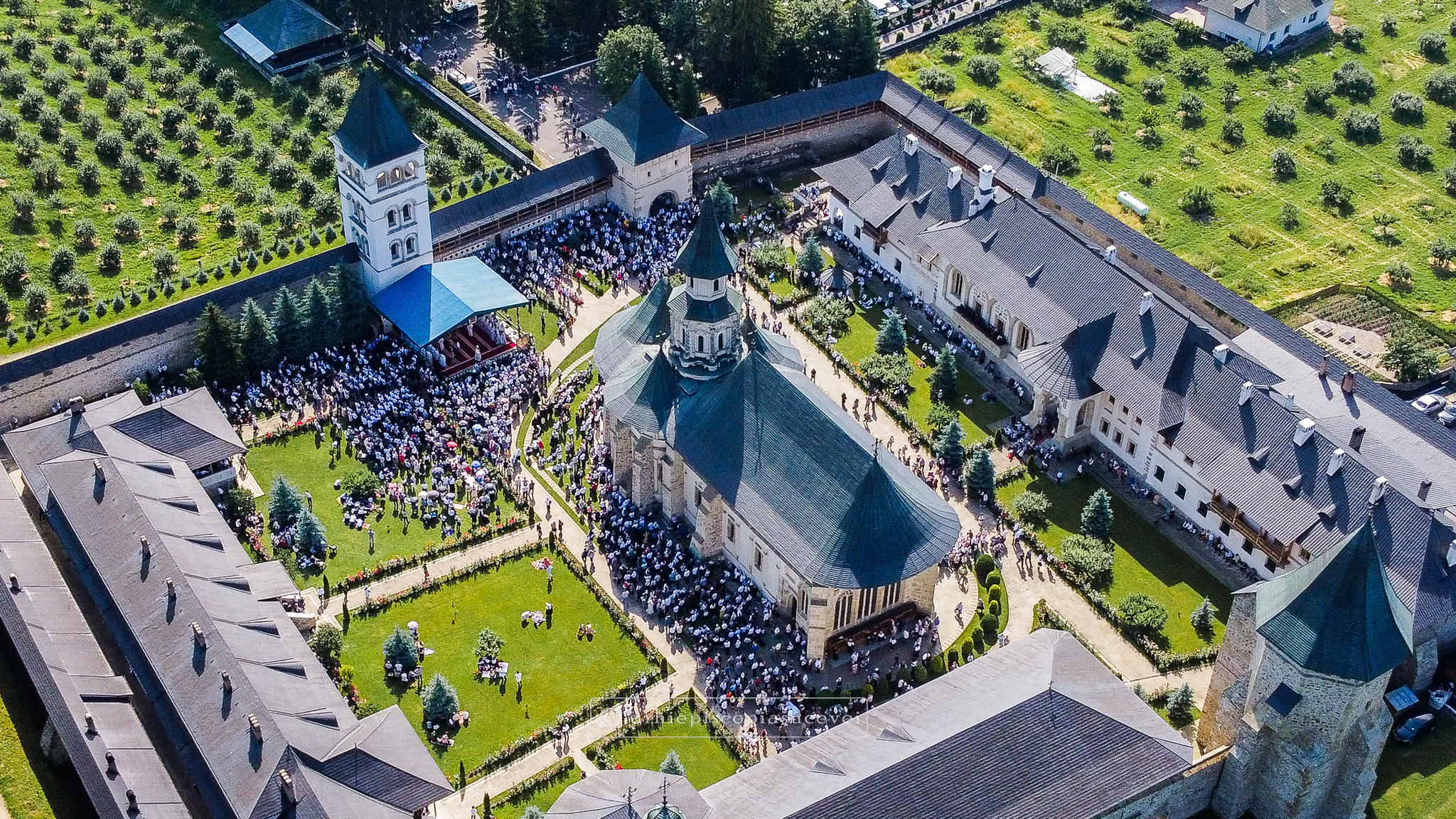 Foto: Arhiepiscopia Sucevei Mănăstirea Putna l-a sărbătorit pe Binecredinciosul Voievod Ștefan cel Mare, sfântul ei ctitor