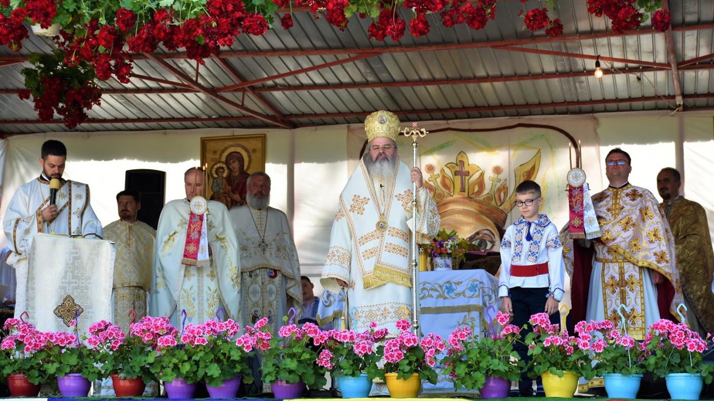 Foto: Episcopia Hușilor PS Ignatie: „Atitudinea sutașului ar trebui să ne fie un exemplu frumos de cum să ne raportăm față de cei care ne slujesc”