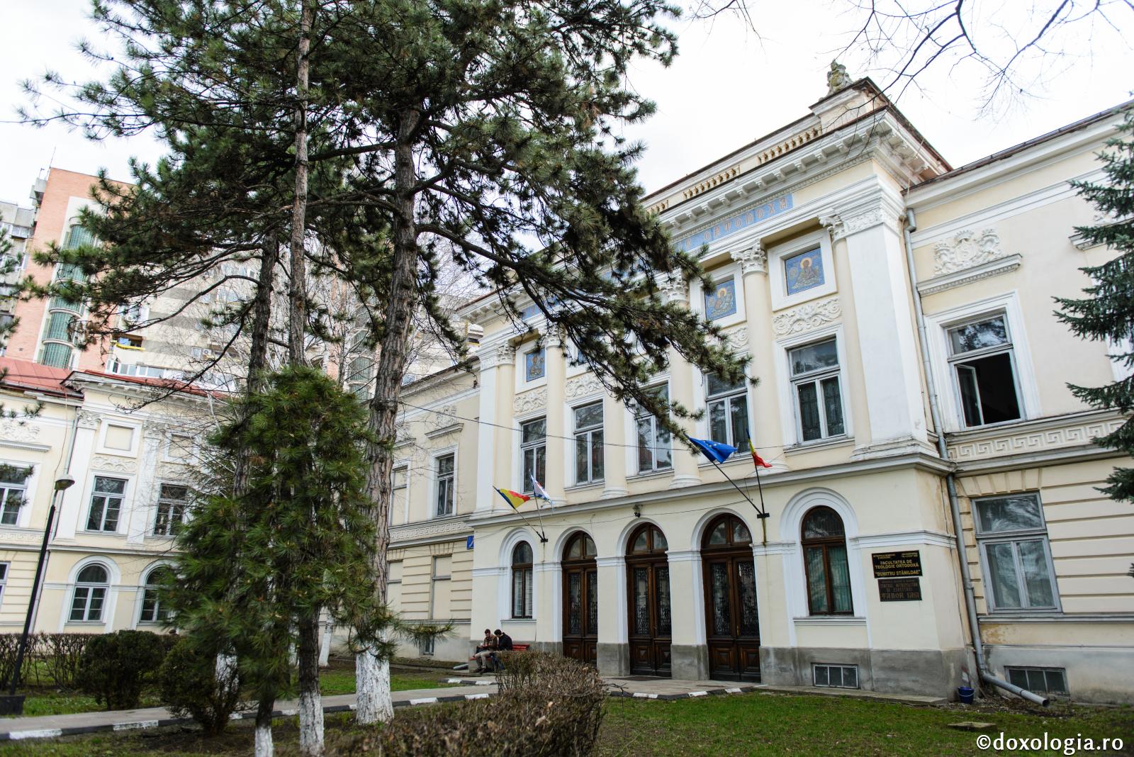 Facultatea de Teologie Ortodoxă „Dumitru Stăniloae” din cadrul Universității „Alexandru Ioan Cuza” din Iași / Foto: Oana Nechifor Concursuri pentru ocuparea a șase posturi didactice, la Facultatea de Teologie Ortodoxă „Dumitru Stăniloae“ din Iaşi