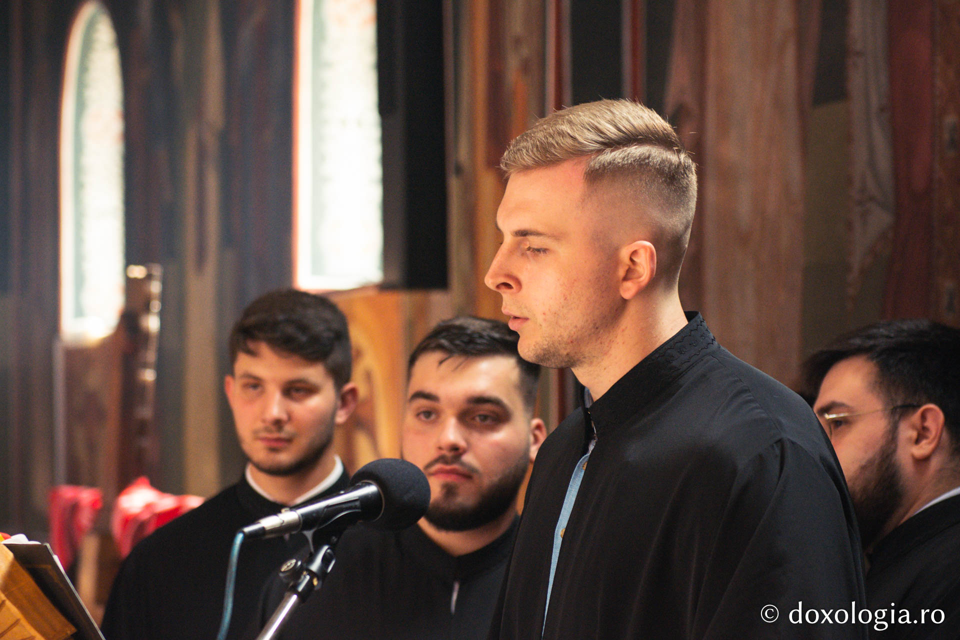 Slujba Vecerniei unită cu Litia, la Biserica „Binecredinciosul Voievod Ştefan cel Mare şi Sfânt” din Iaşi