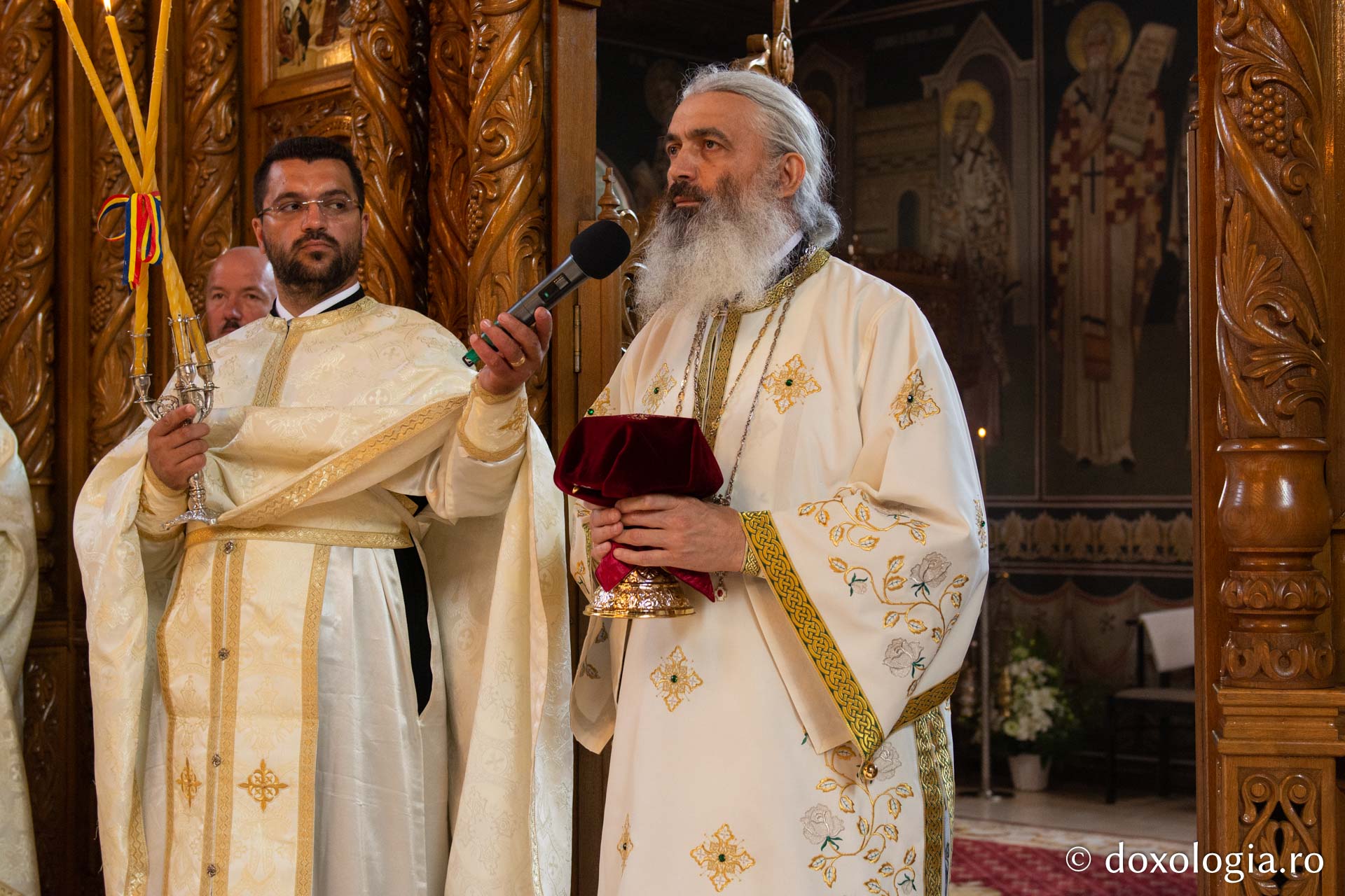 PS Antonie a slujit la hramul bisericii „Binecredinciosul Voievod Ştefan cel Mare şi Sfânt” din Iaşi