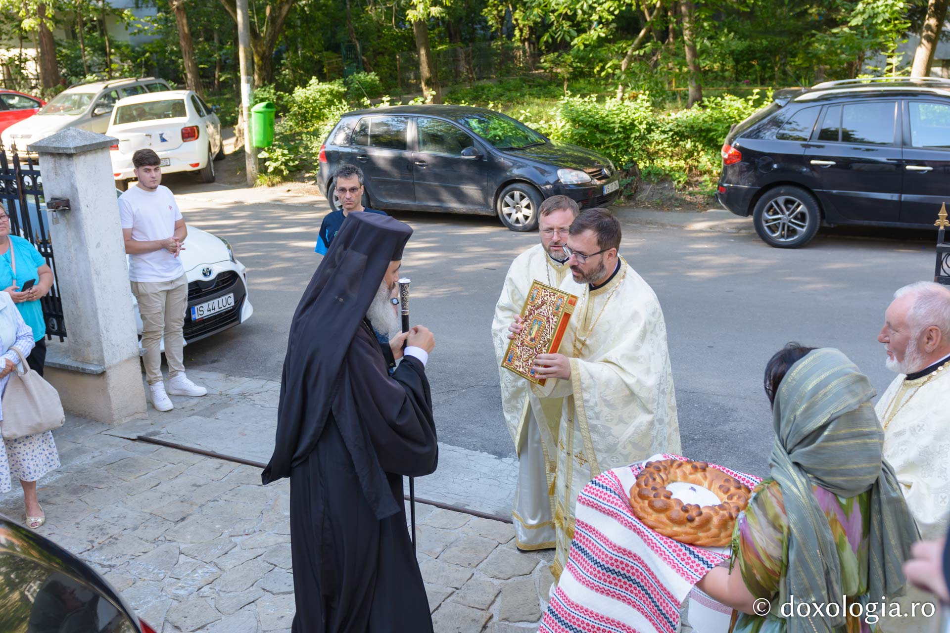 PS Antonie a slujit la hramul bisericii „Binecredinciosul Voievod Ştefan cel Mare şi Sfânt” din Iaşi