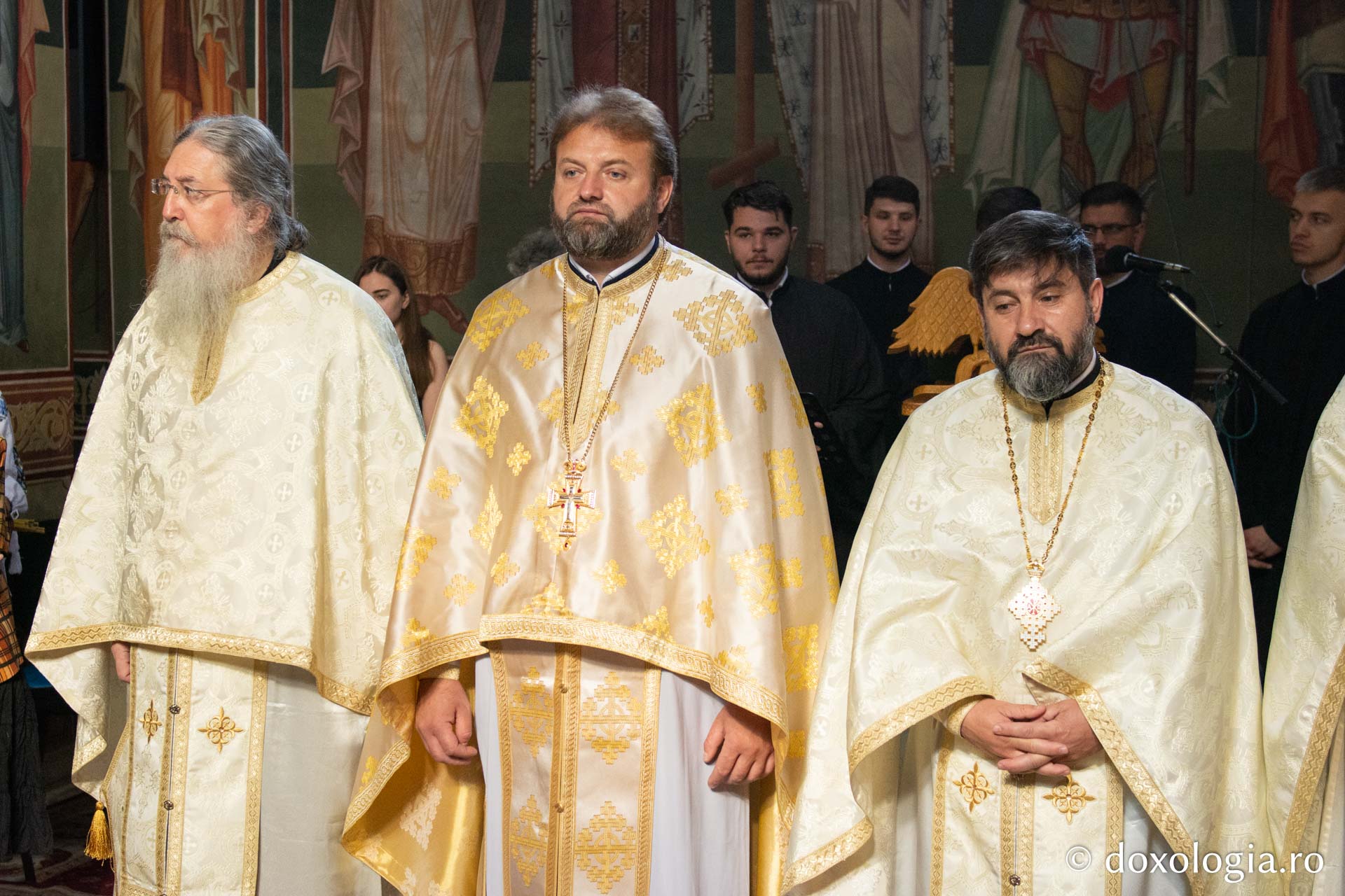 PS Antonie a slujit la hramul bisericii „Binecredinciosul Voievod Ştefan cel Mare şi Sfânt” din Iaşi