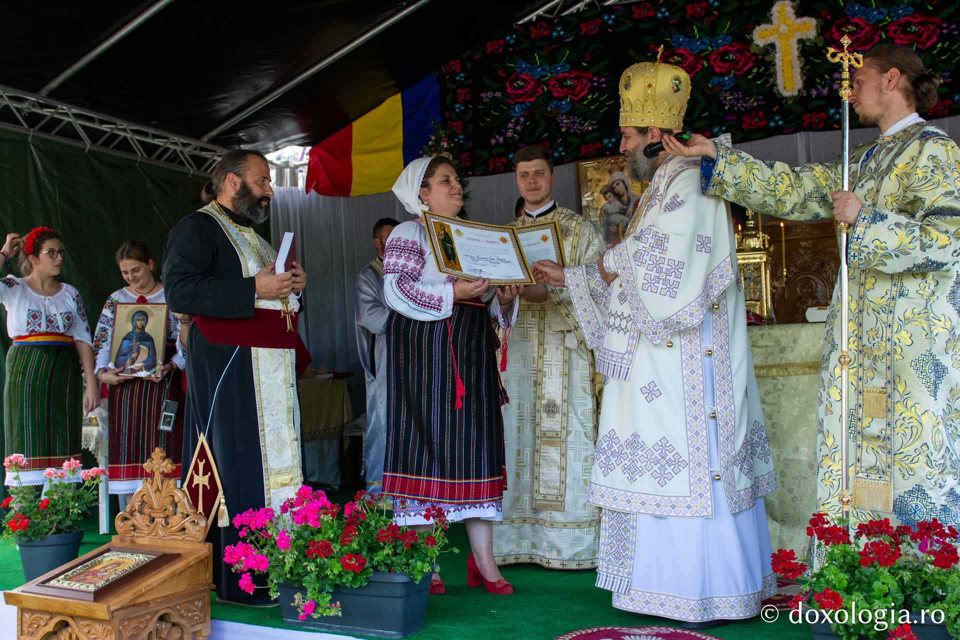 Acordare distincții de vrednicie