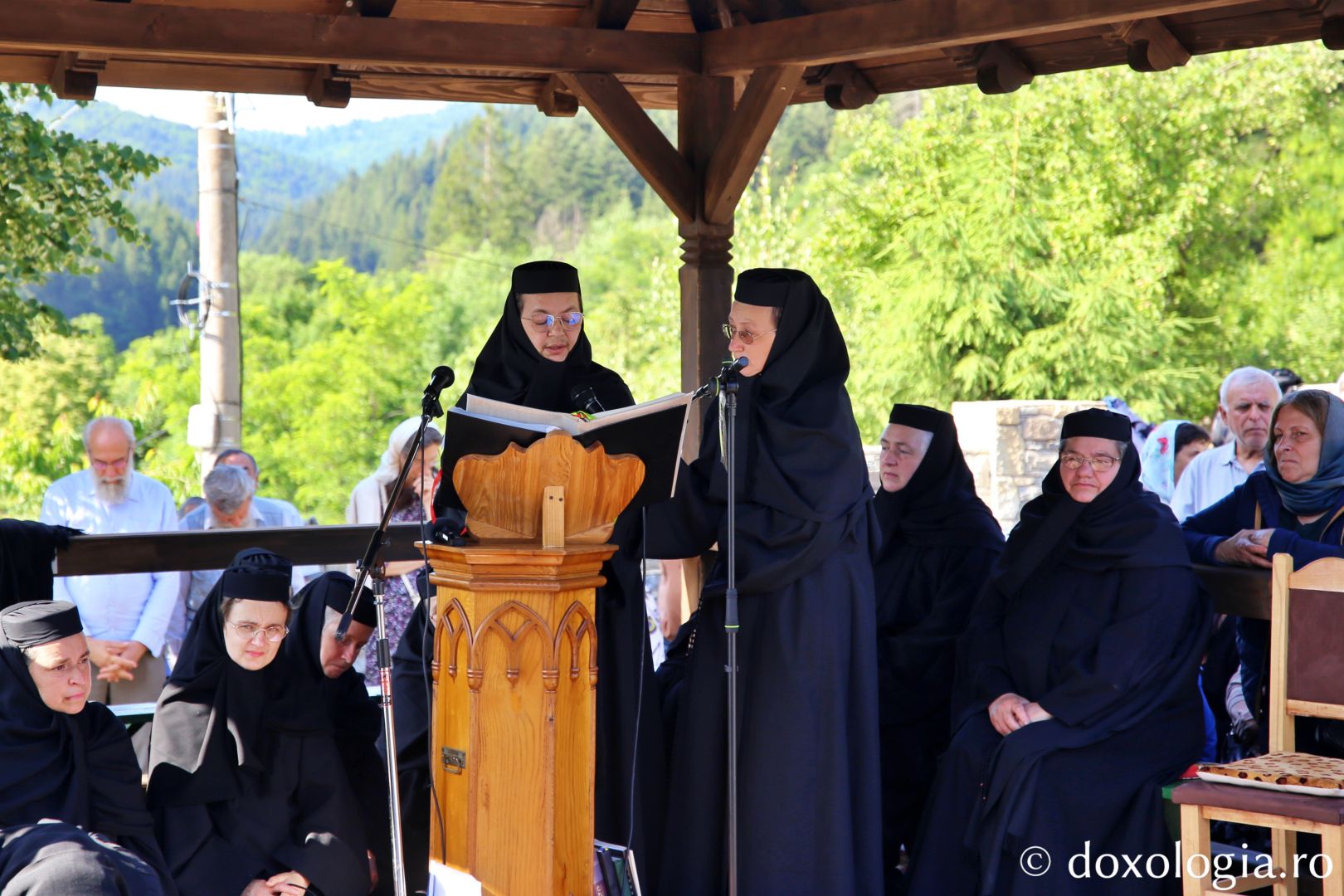 Duhovnicul Nicodim Măndiță, pomenit la Mănăstirea Agapia