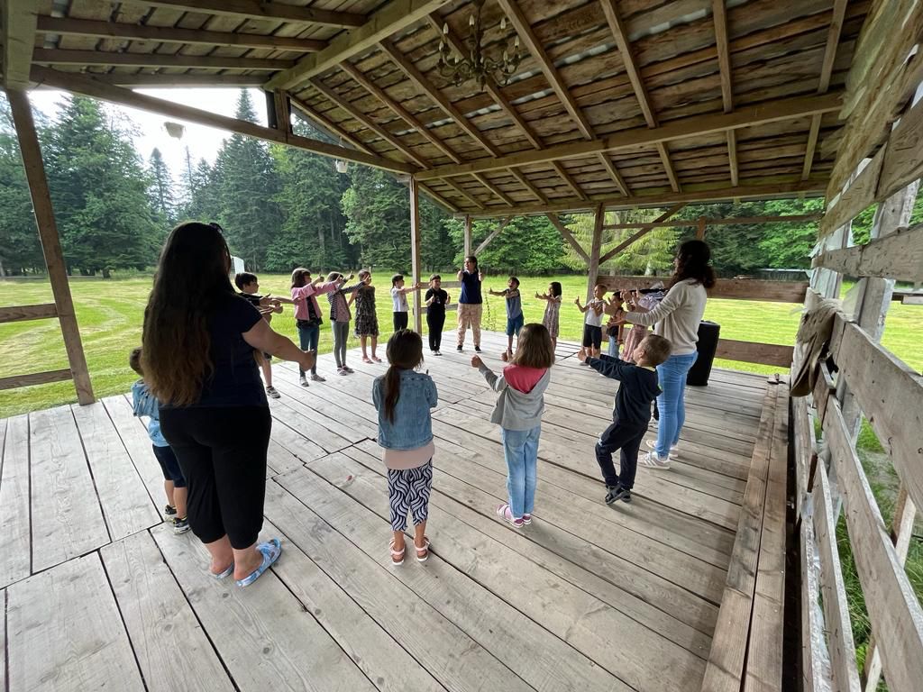 Pro Vita Iași organizează o zi de vacanță pentru familiile numeroase Pro Vita Iași organizează o zi de vacanță pentru familiile numeroase