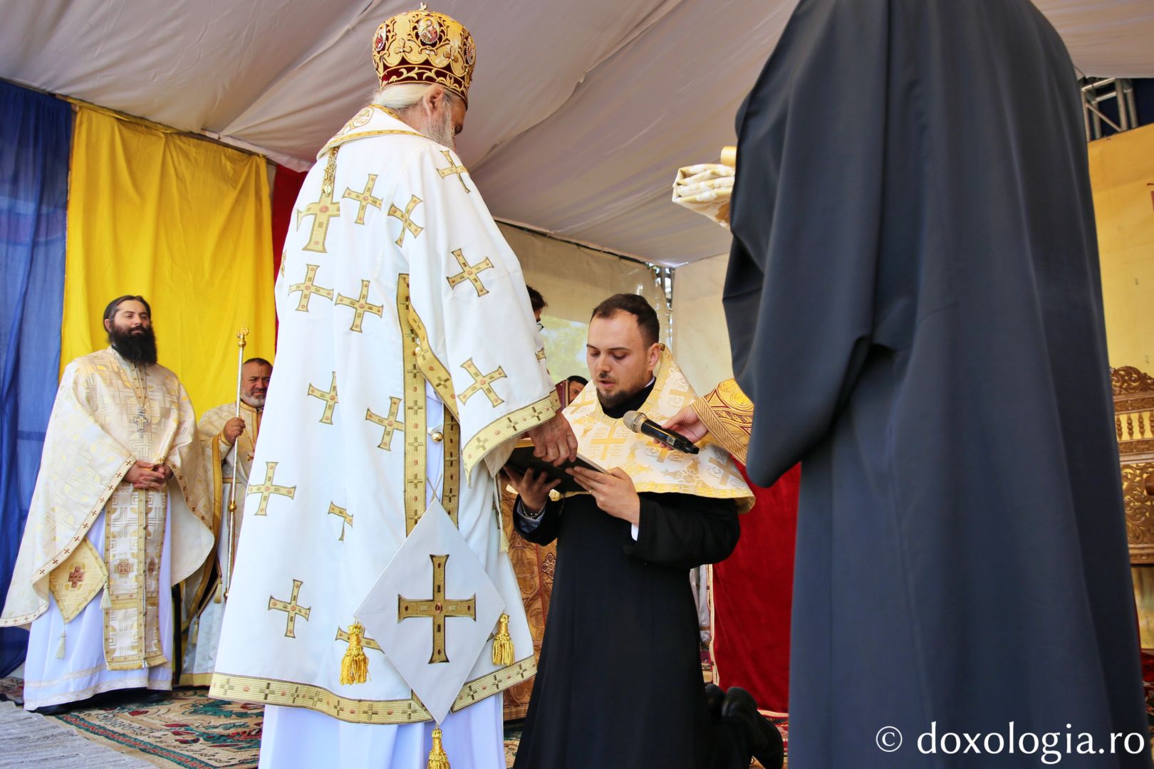 Biserica închinată Sfântului Ierarh Nicolae din Bădiuți a fost târnosită