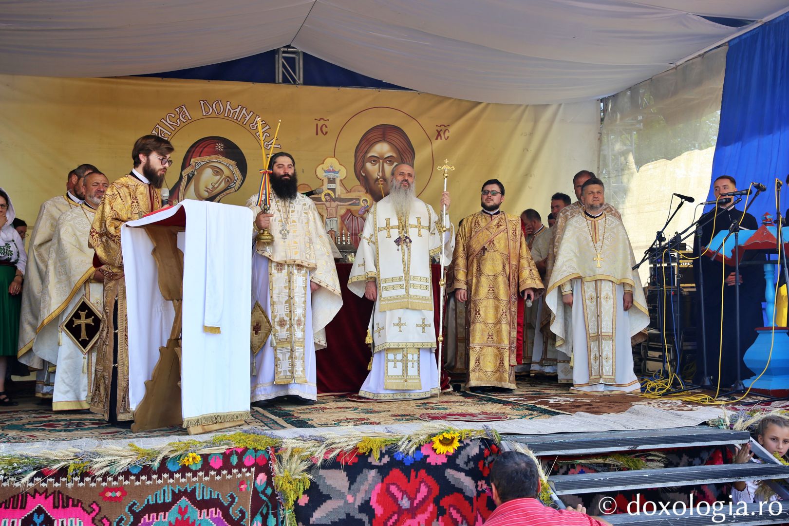 Biserica închinată Sfântului Ierarh Nicolae din Bădiuți a fost târnosită