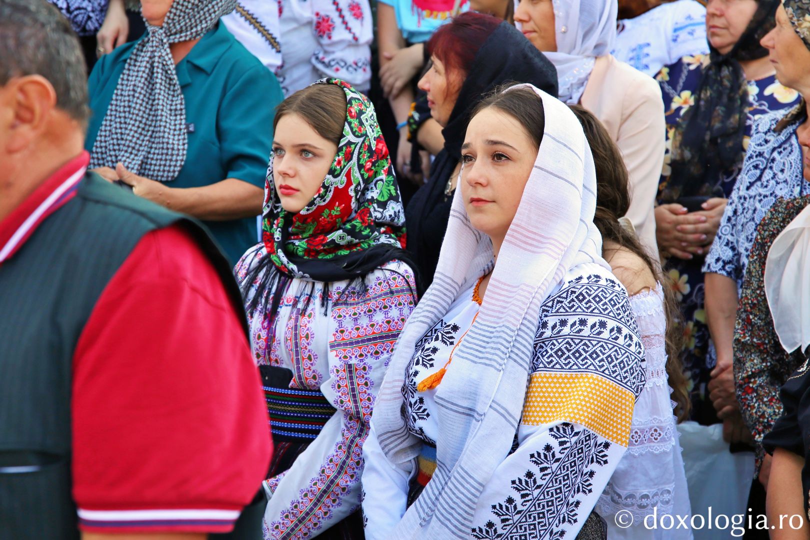 Credincioșii din Concești, prezenți la Sfânta Liturghie oficiată de PS Nichifor Botoșăneanul / Foto: Flavius Popa