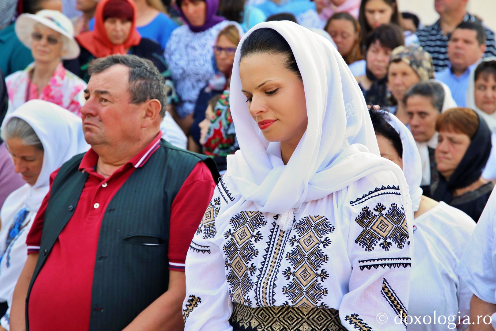Credincioșii din Concești, prezenți la Sfânta Liturghie oficiată de PS Nichifor Botoșăneanul / Foto: Flavius Popa