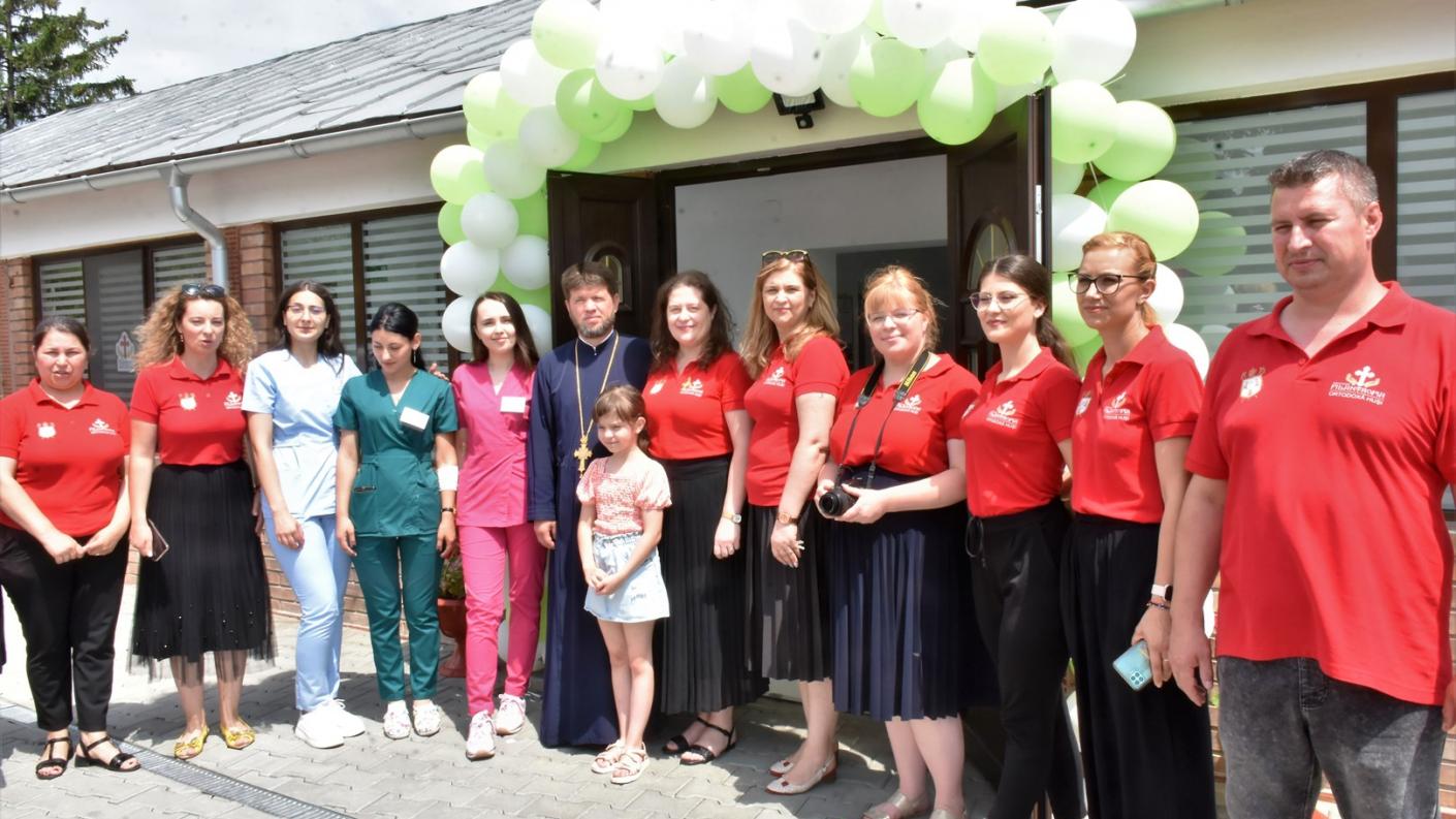 Angajați ai Complexului socio-medical „Sfânta Mare Muceniță Chiriachi” al Episcopiei Hușilor Sfințirea Complexului socio-medical „Sfânta Mare Muceniță Chiriachi” al Episcopiei Hușilor