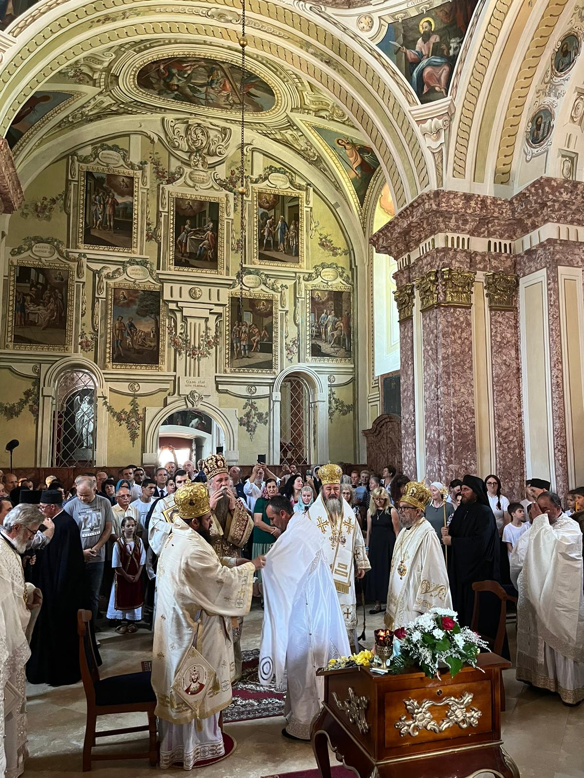 Slujire în istorica Mănăstire Grabovac, închinată Sfântului Arhanghel Mihail Slujire în istorica Mănăstire Grabovac, închinată Sfântului Arhanghel Mihail