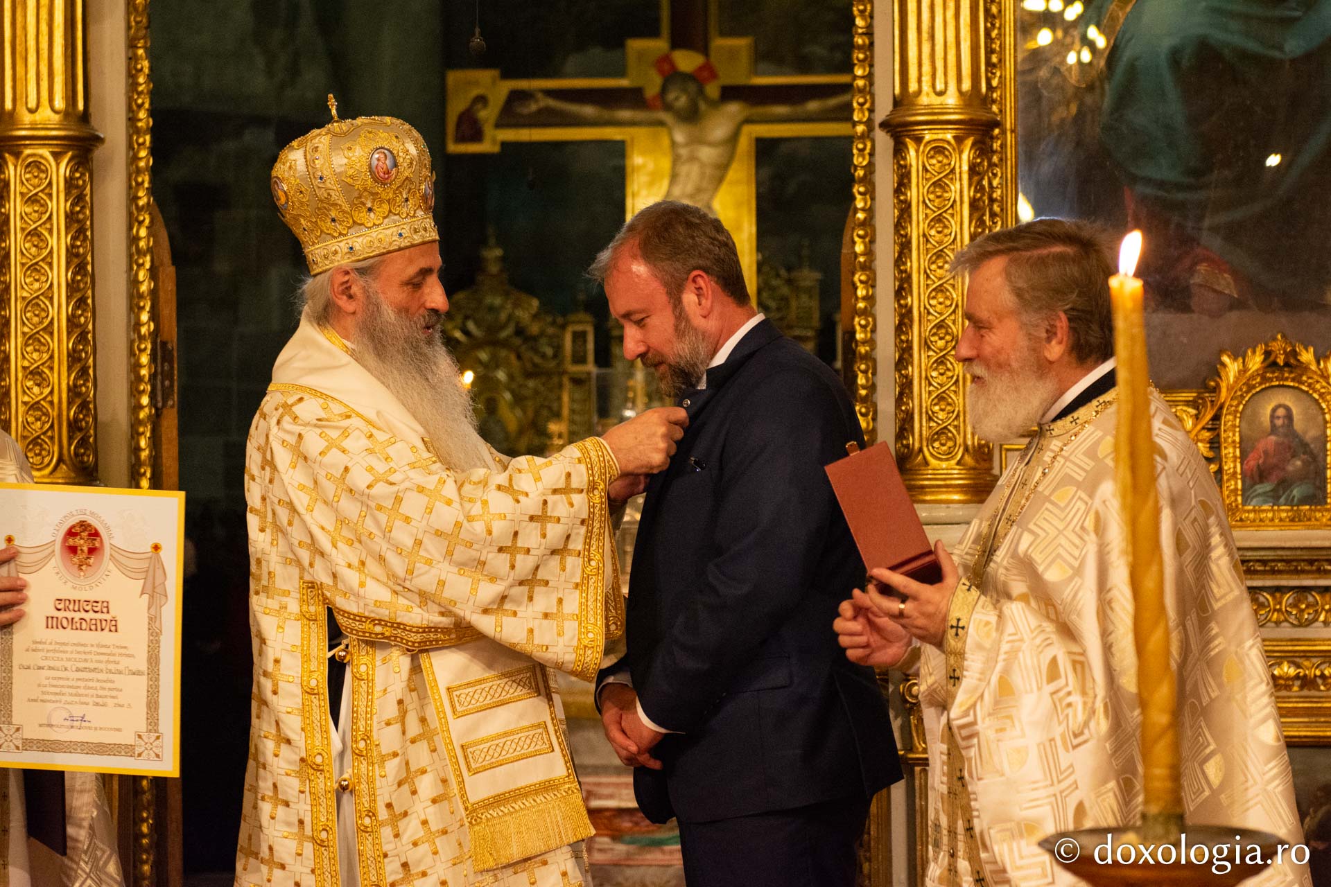 Studenții teologi ieșeni au depus jurământul de credință față de Biserica Ortodoxă