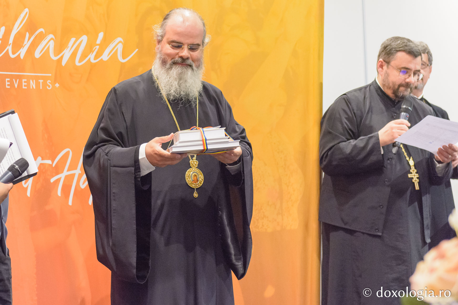 Studenții teologi ieșeni au depus jurământul de credință față de Biserica Ortodoxă