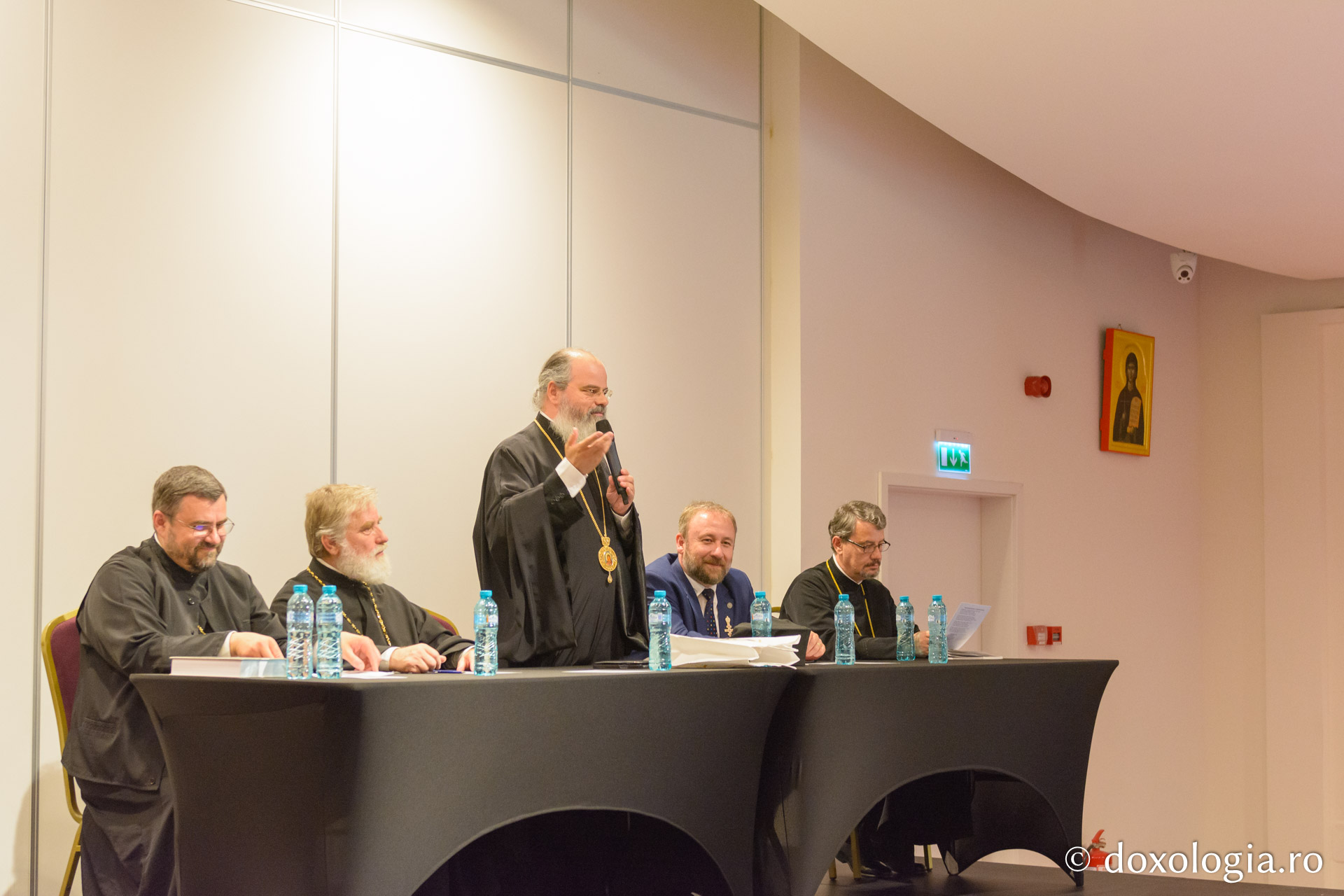 Studenții teologi ieșeni au depus jurământul de credință față de Biserica Ortodoxă