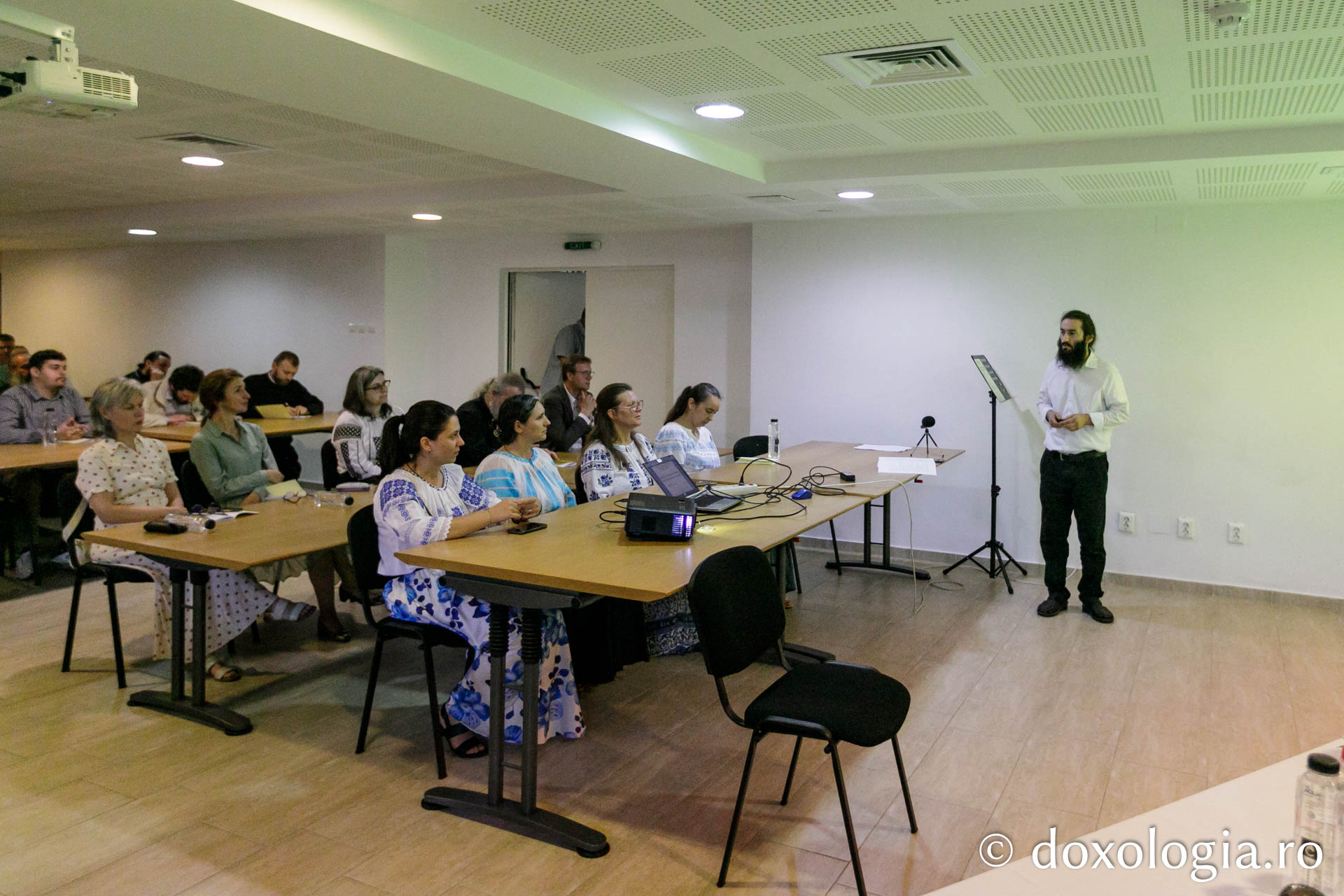 Un nou doctor la Facultatea de Teologie din Iași