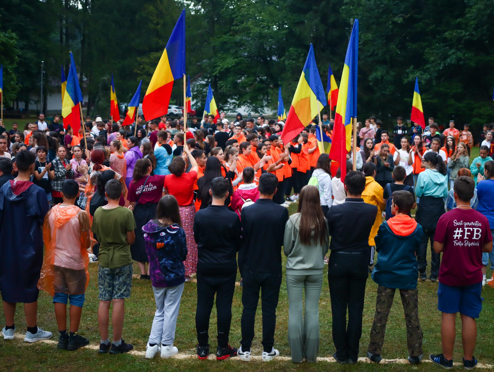 Tinerii aflați în Tabăra Nemțișor