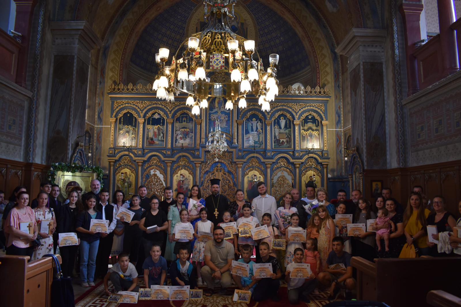 Fotografie de grup - Final de tabără în Eparhia Daciei Felix