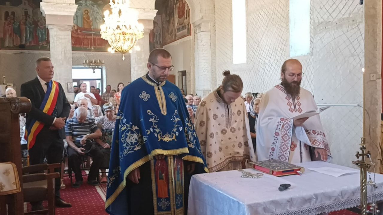 Binecuvântare pentru bătrânii care au împlinit 50 de ani de căsnicie