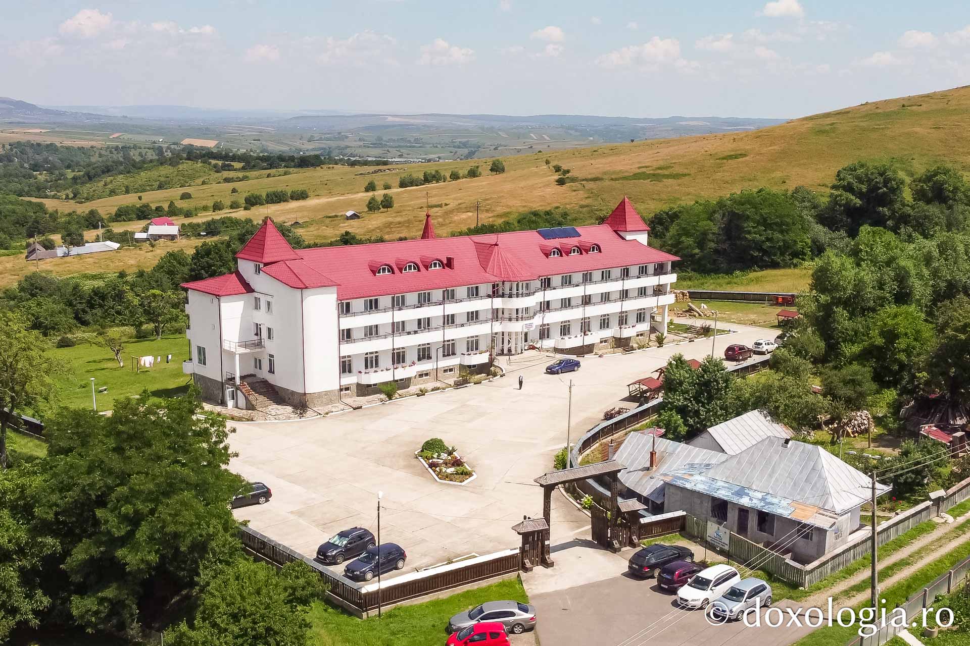 Centrul Rezidențial pentru persoane vârstnice „Cuvioasa Nazaria”