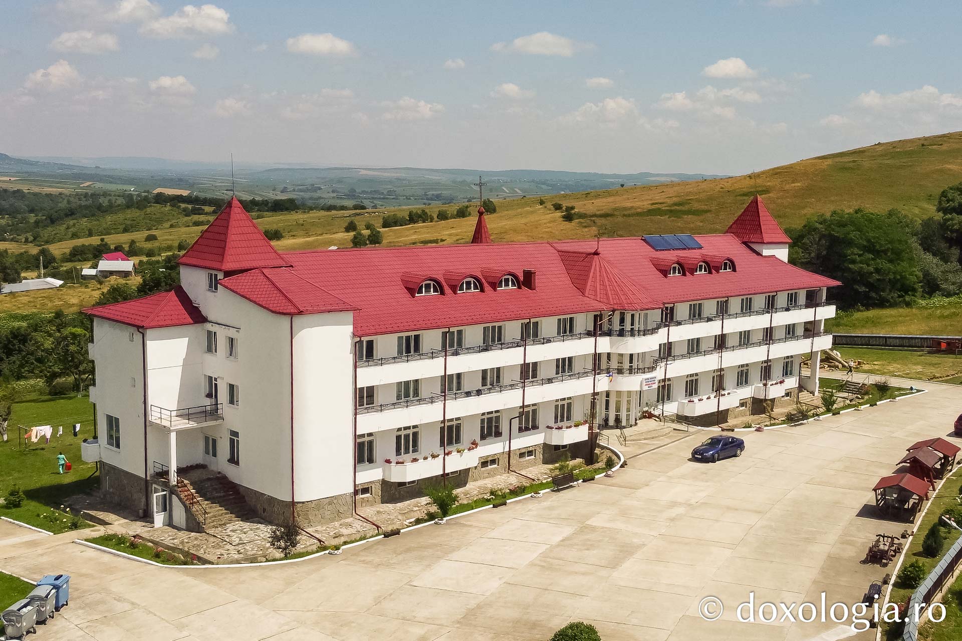 Centrul Rezidențial pentru persoane vârstnice „Cuvioasa Nazaria”