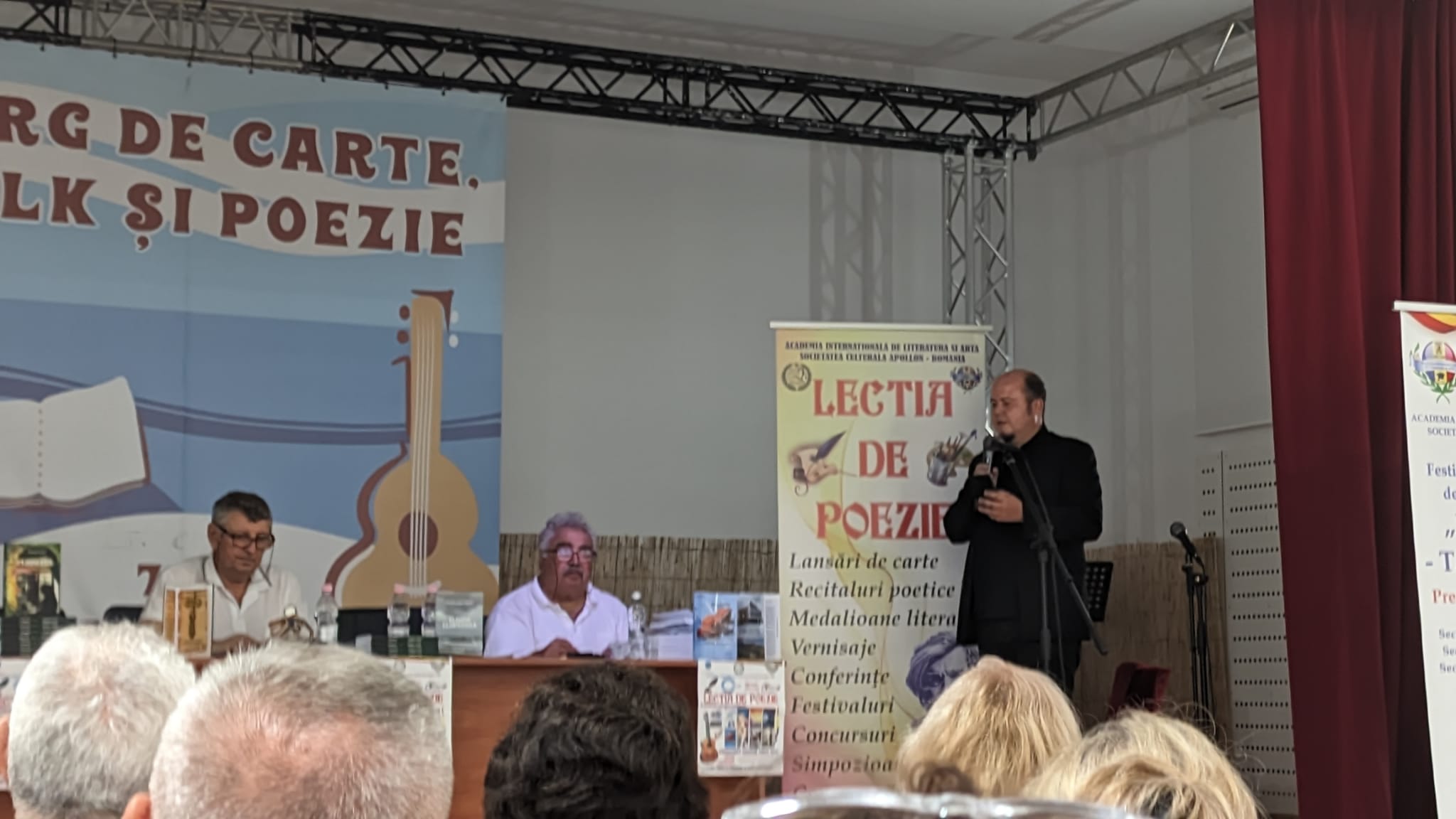 Prezentare de carte - Festivalul-concurs Internațional de poezie, proză și grafică „Nicolae Dabija – Tăcerea răstignită”