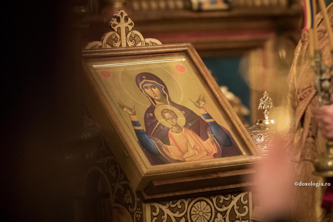 Icoana Maicii Domnului pe tetrapod / Foto: Oana Nechifor Icoana Maicii Domnului pe tetrapod