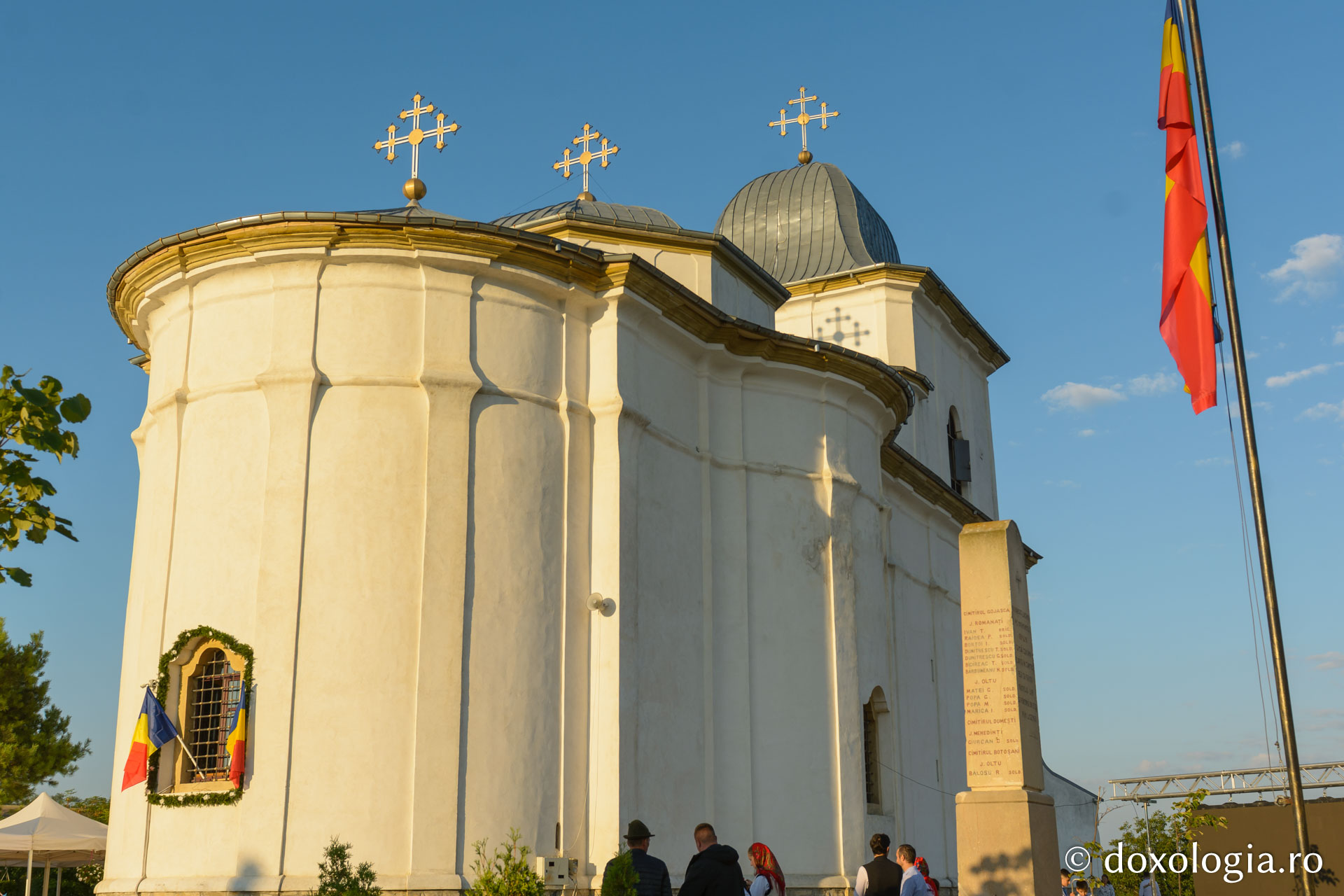 Biserica Parohiei „Schimbarea la Față” din Cucuteni - Lețcani
