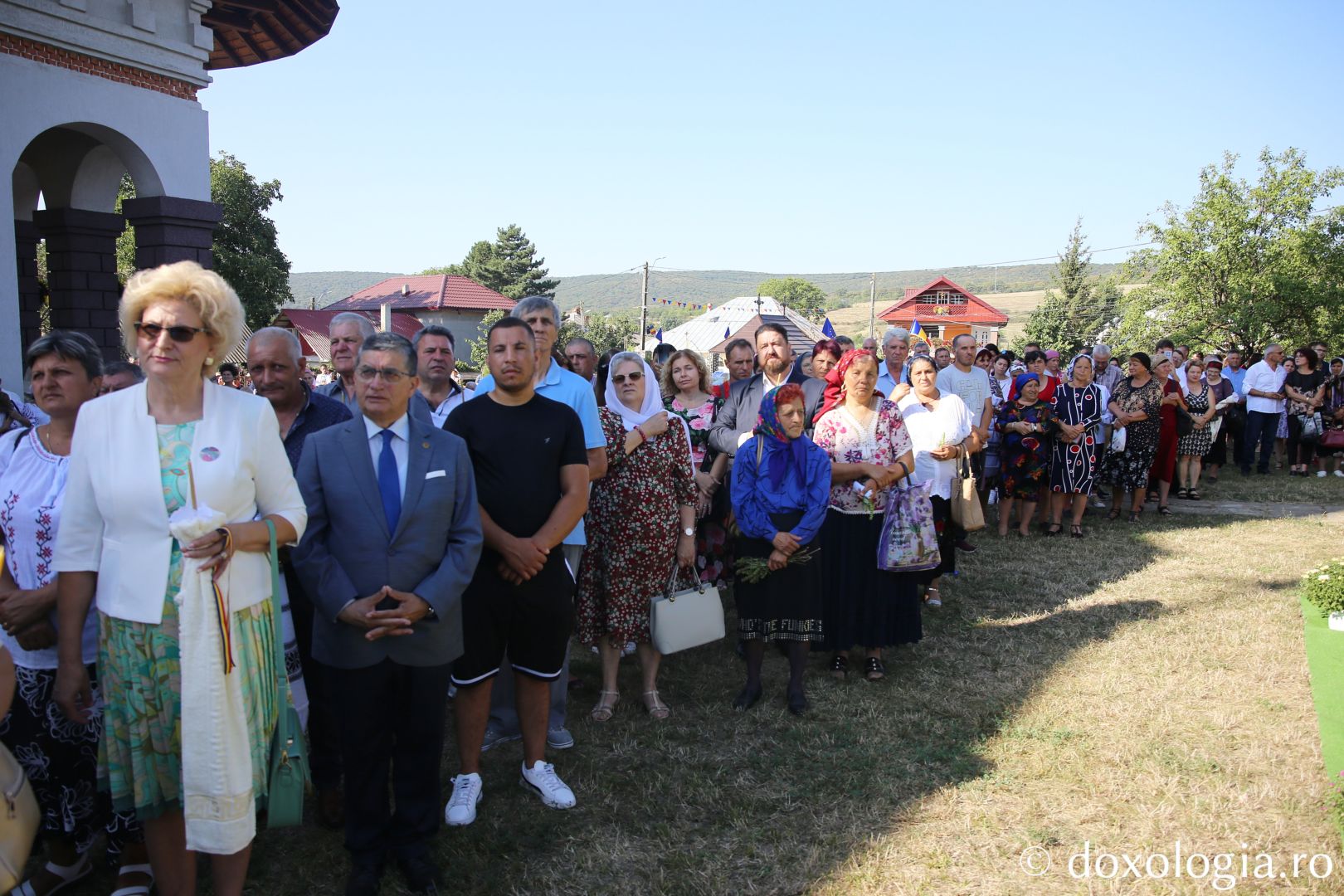 Credincioșii din Mironeasa, prezenți la Sfânta Liturghie / Foto: Flavius Popa