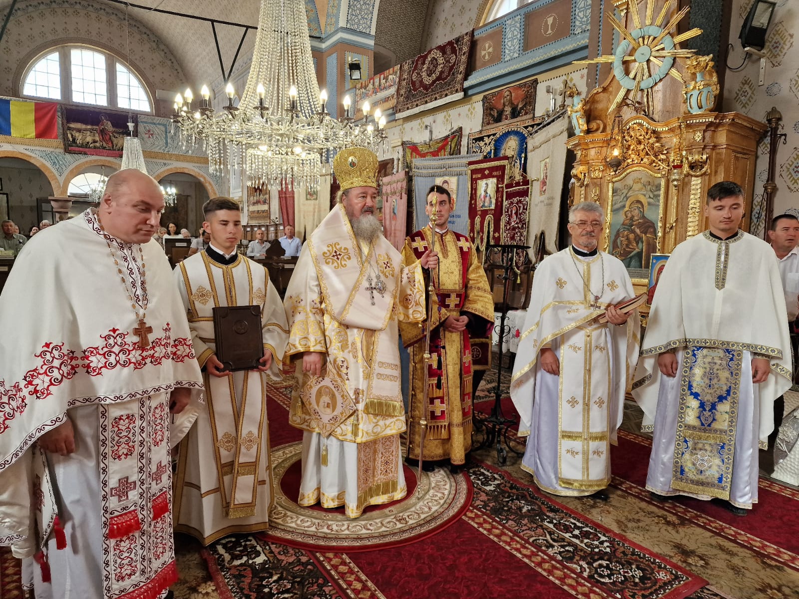 PS Părinte Ieronim la Sfânta Liturghie