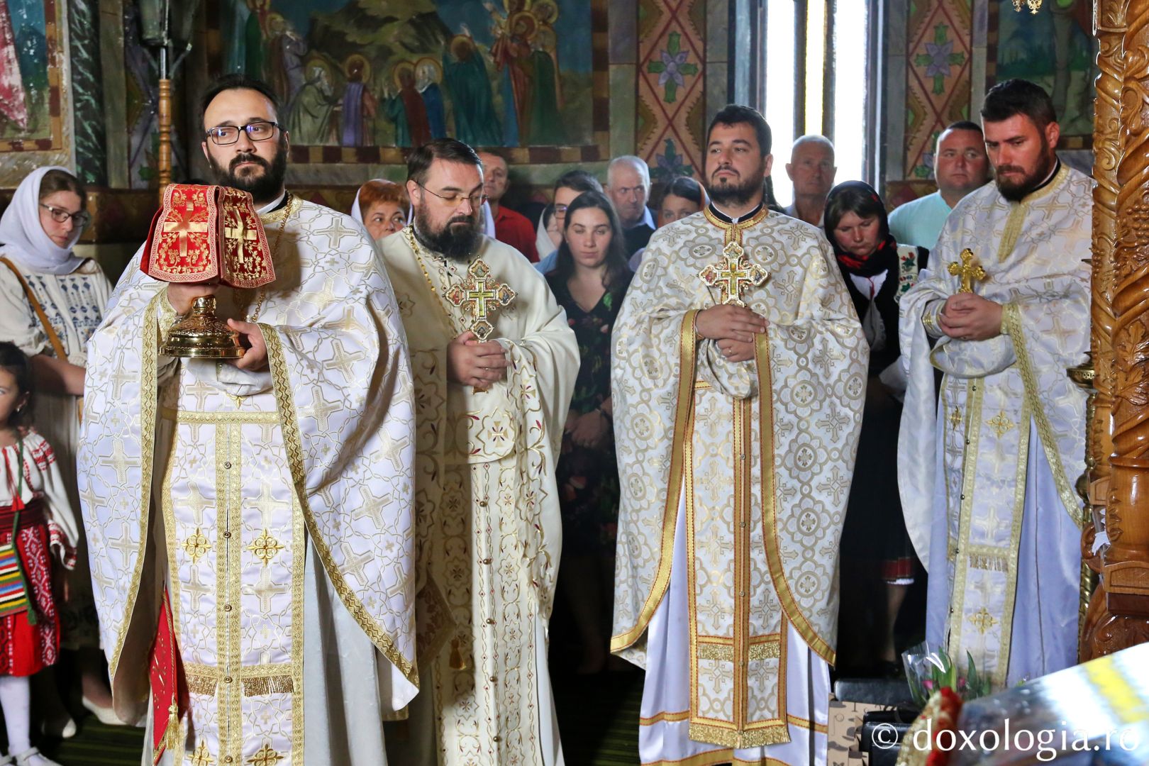 Moment din Sfânta Liturghie oficiată de PS Nichifor Botoșăneanul / Foto: Flavius Popa