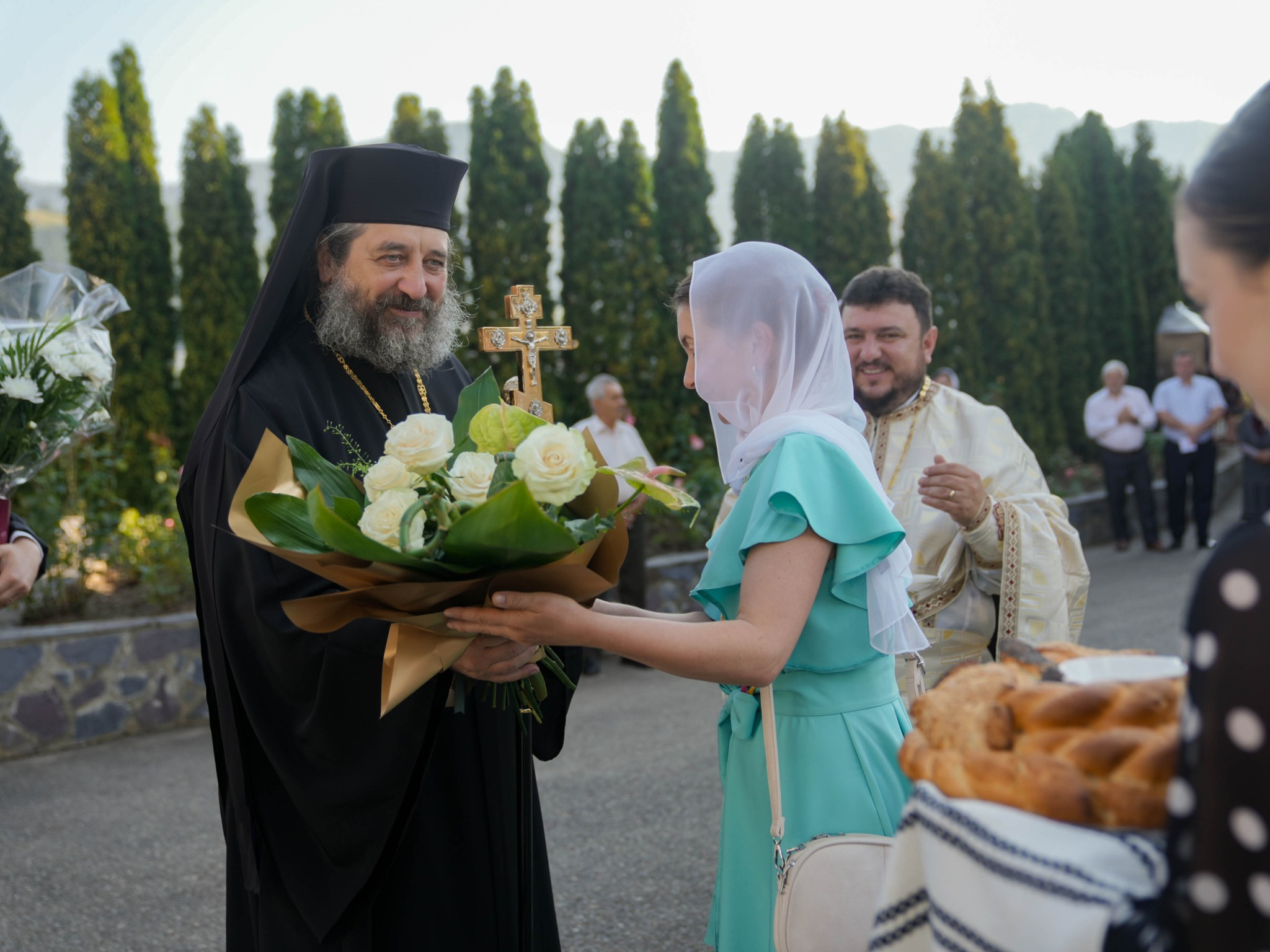 PS Părinte Nichifor, primit la Parohia Secu-Tașca din județul Neamț