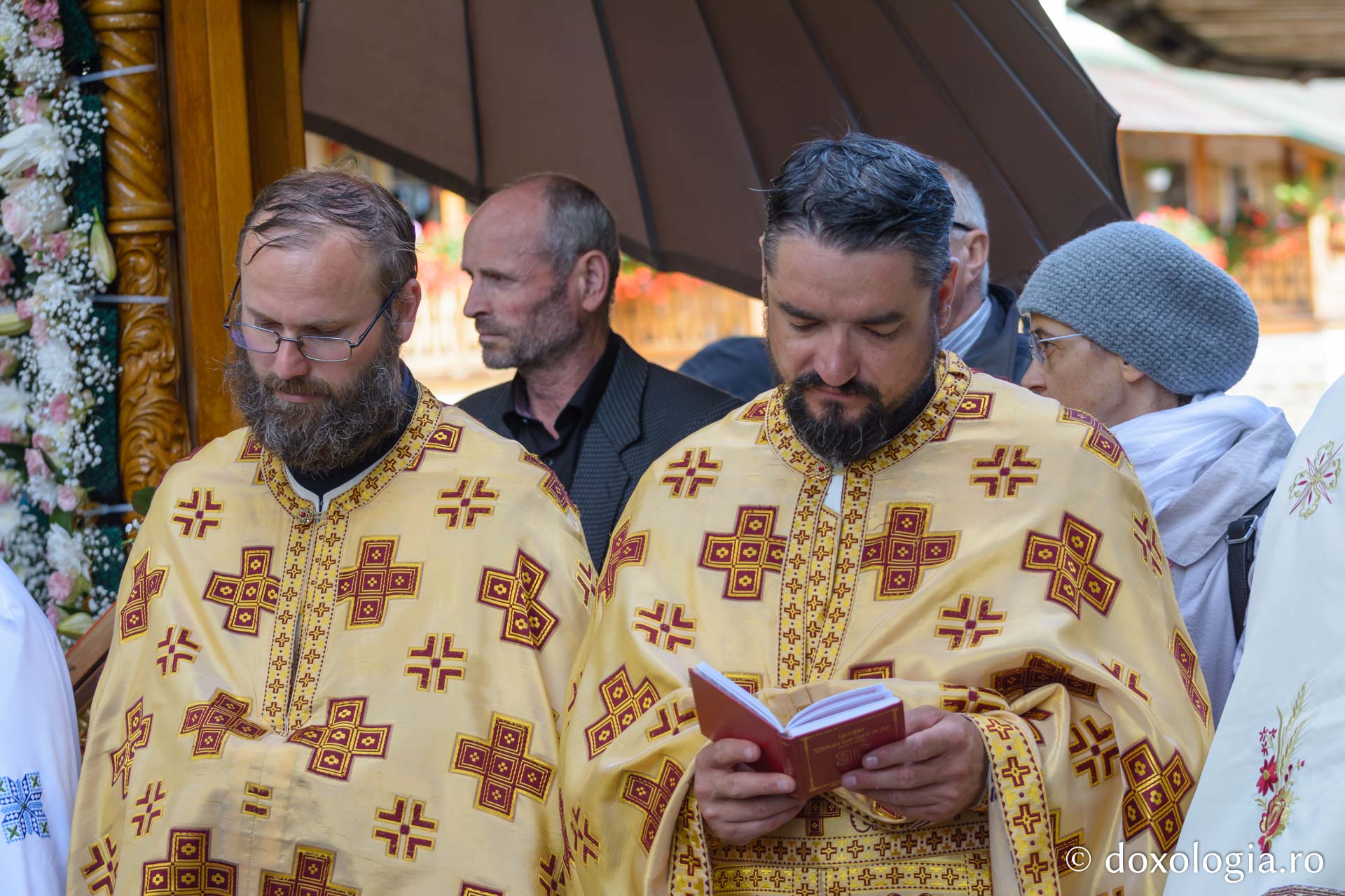 Preoți slujitori / Foto: Mihail Vrăjitoru Preoți slujitori