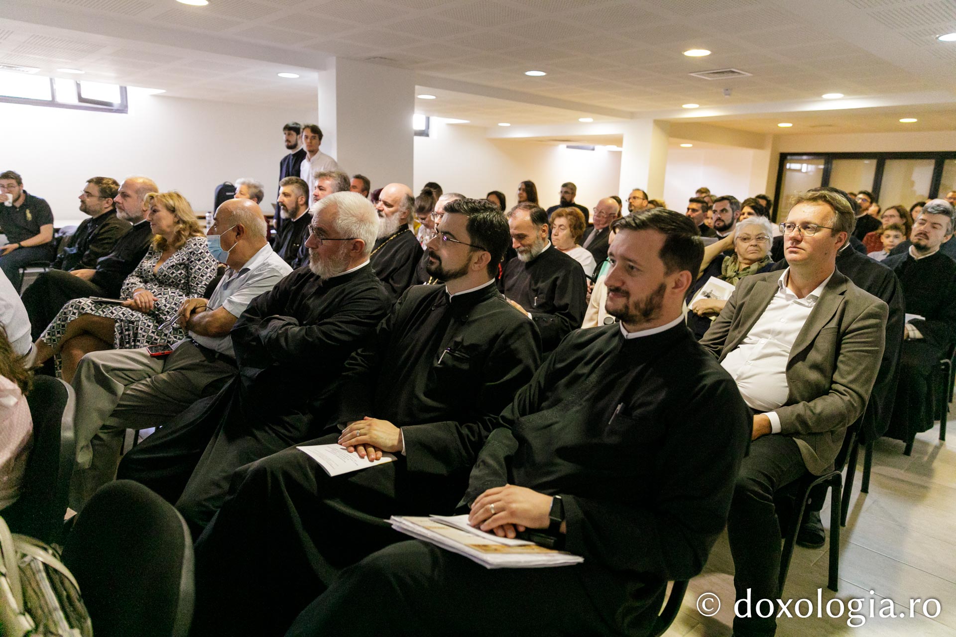 Participanți la suținerea publică a tezelor de doctorat