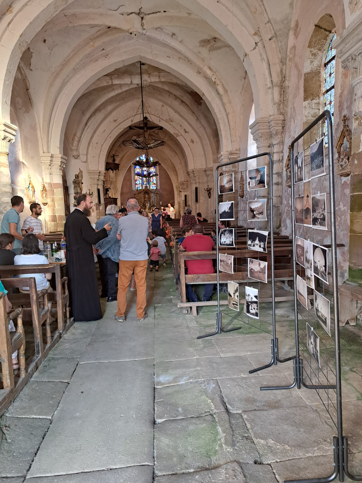 Expoziții de icoane la Mănăstirea Godoncourt (Franța) Hram la Mănăstirea Godoncourt (Franța)