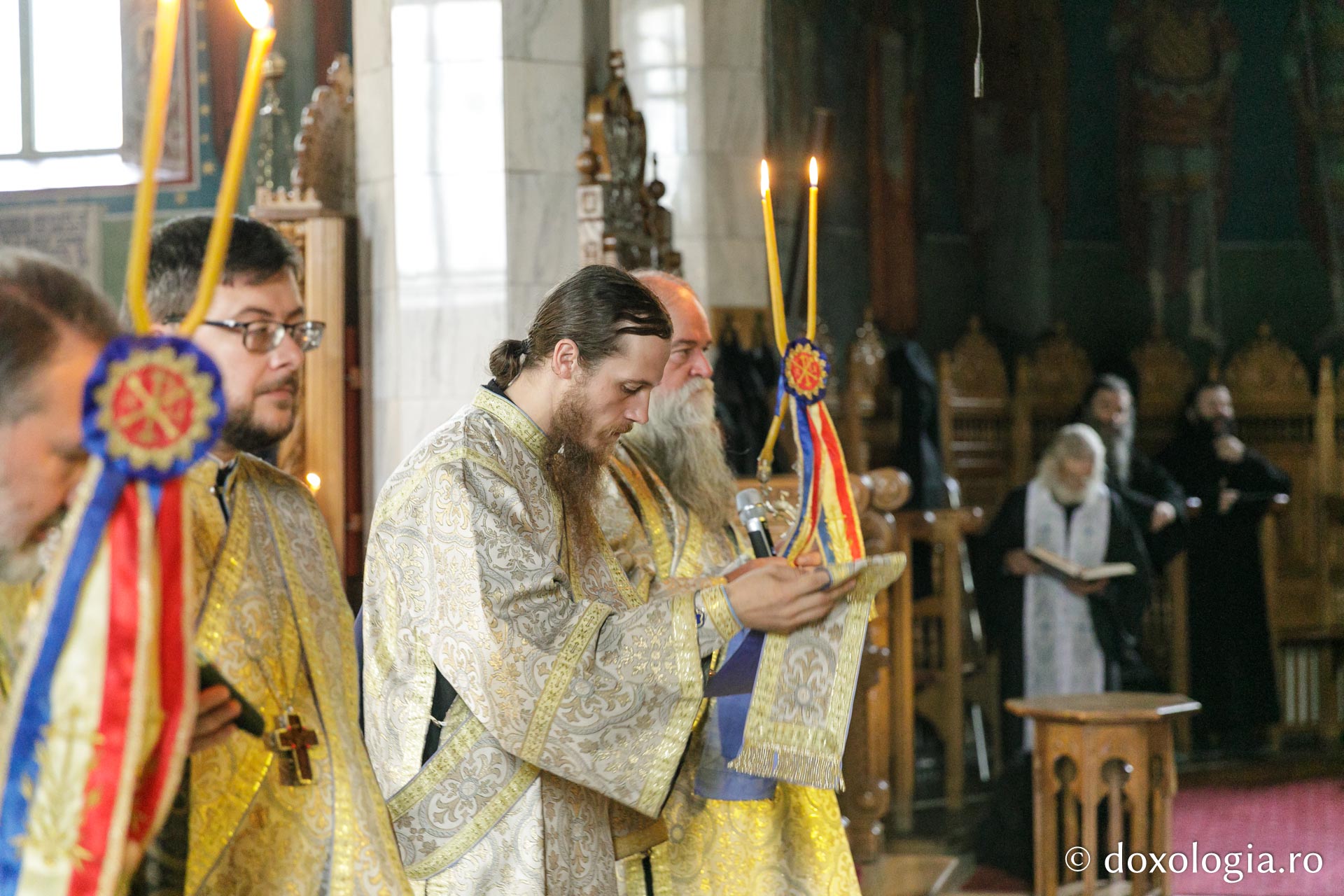 Moment din Sfânta Liturghie