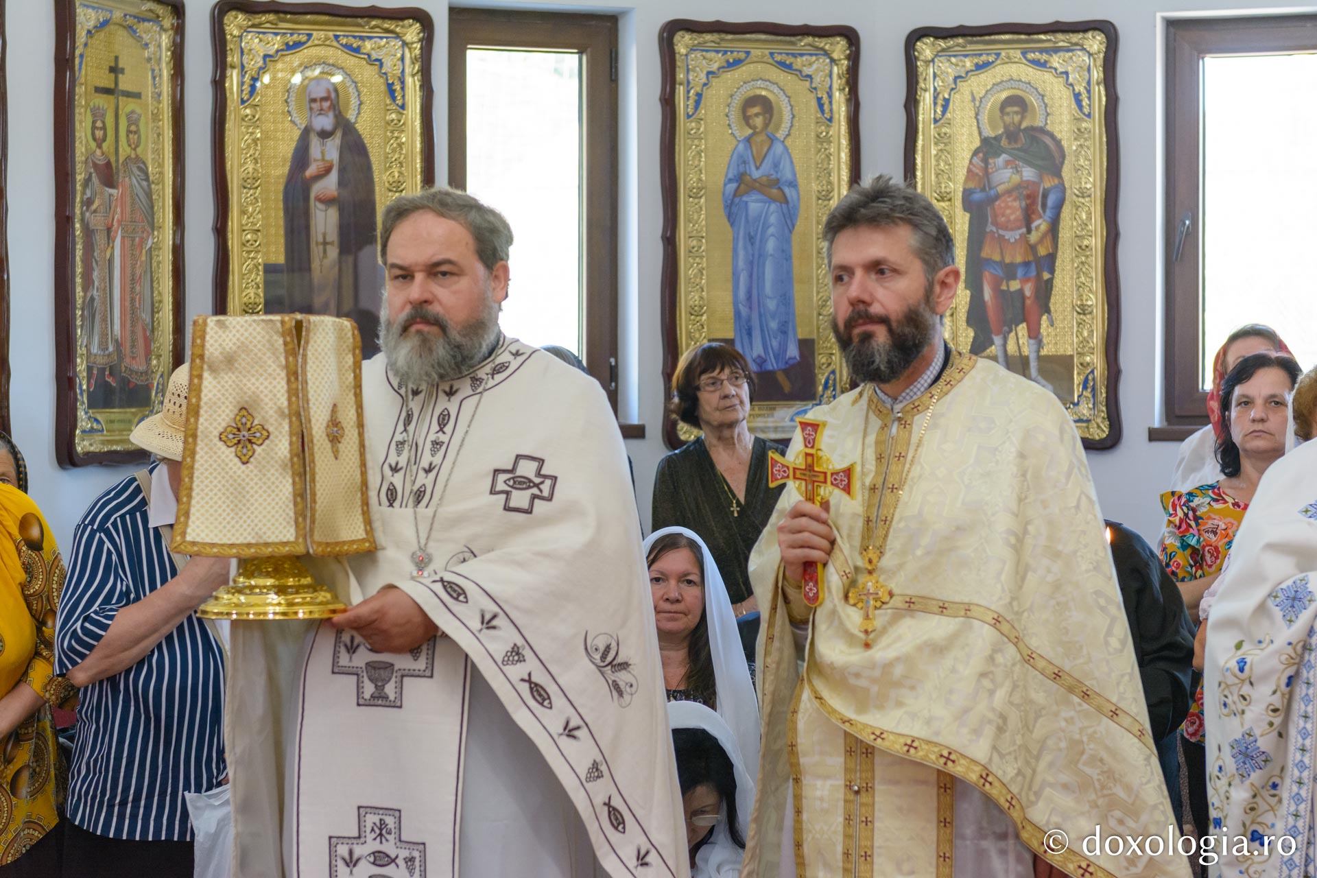 Ieșirea cu cinstitele Daruri