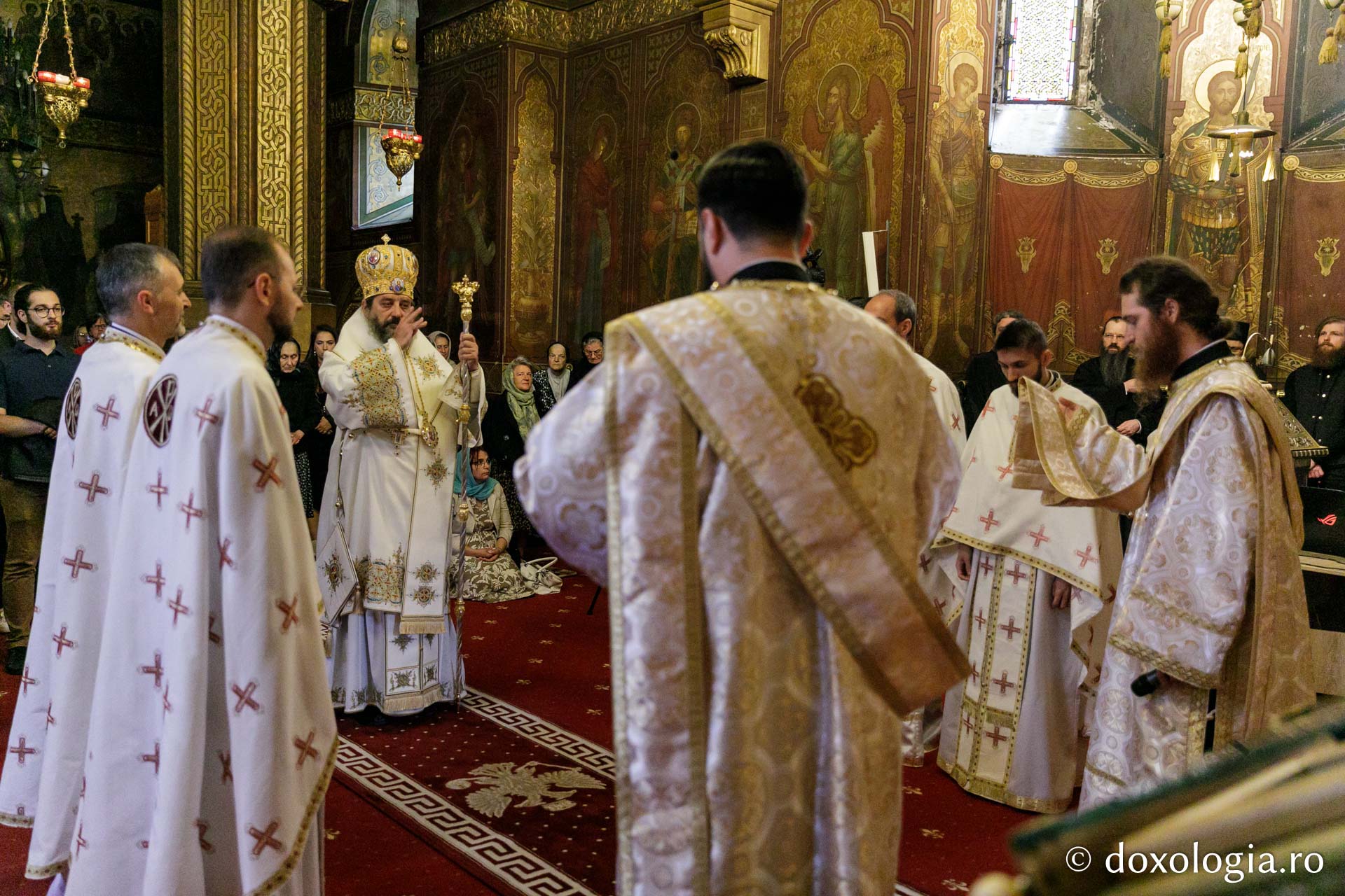 Liturghie Arhierească în debutul celei de-a șasea ediții a Festivalului de Muzică Bizantină de la Iași