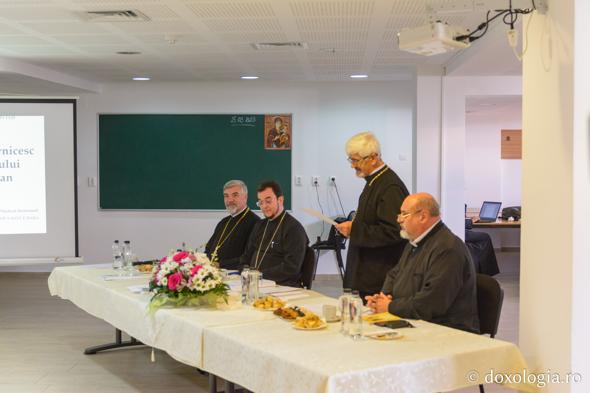 Prezentare publică a tezei de doctorat