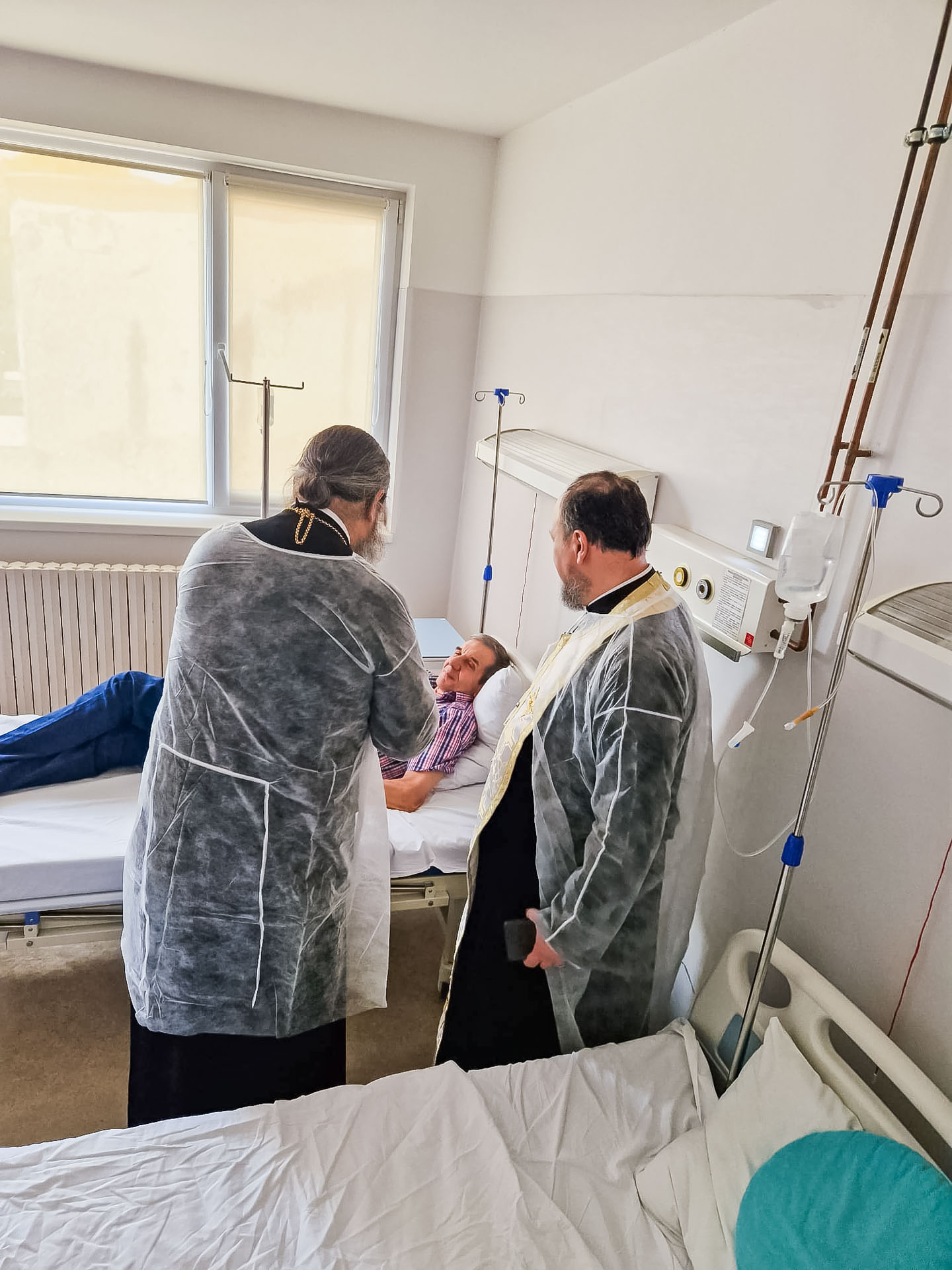 PS Nichifor Botoșăneanul, alături de pacienți