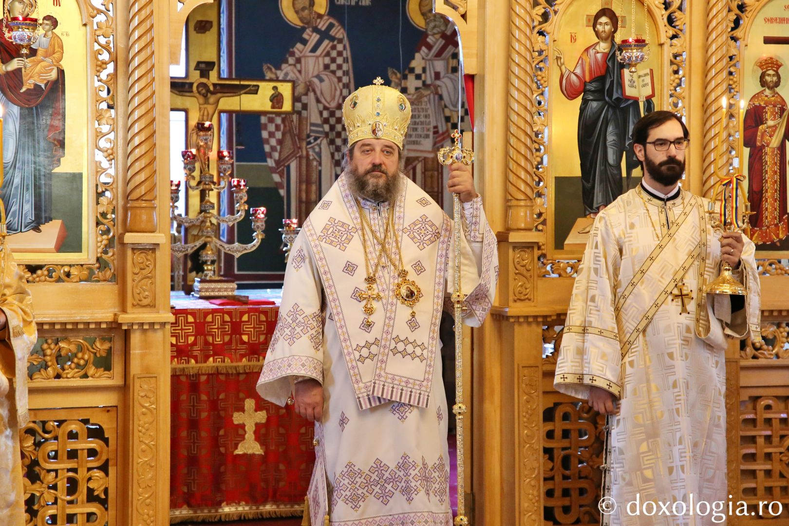 Preasfințitul Părinte Nichifor Botoșăneanul, Episcop-vicar al Arhiepiscopiei Iașilor / Foto: Flavius Popa Preasfințitul Părinte Nichifor Botoșăneanul, Episcop-vicar al Arhiepiscopiei Iașilor / Foto: Flavius Popa