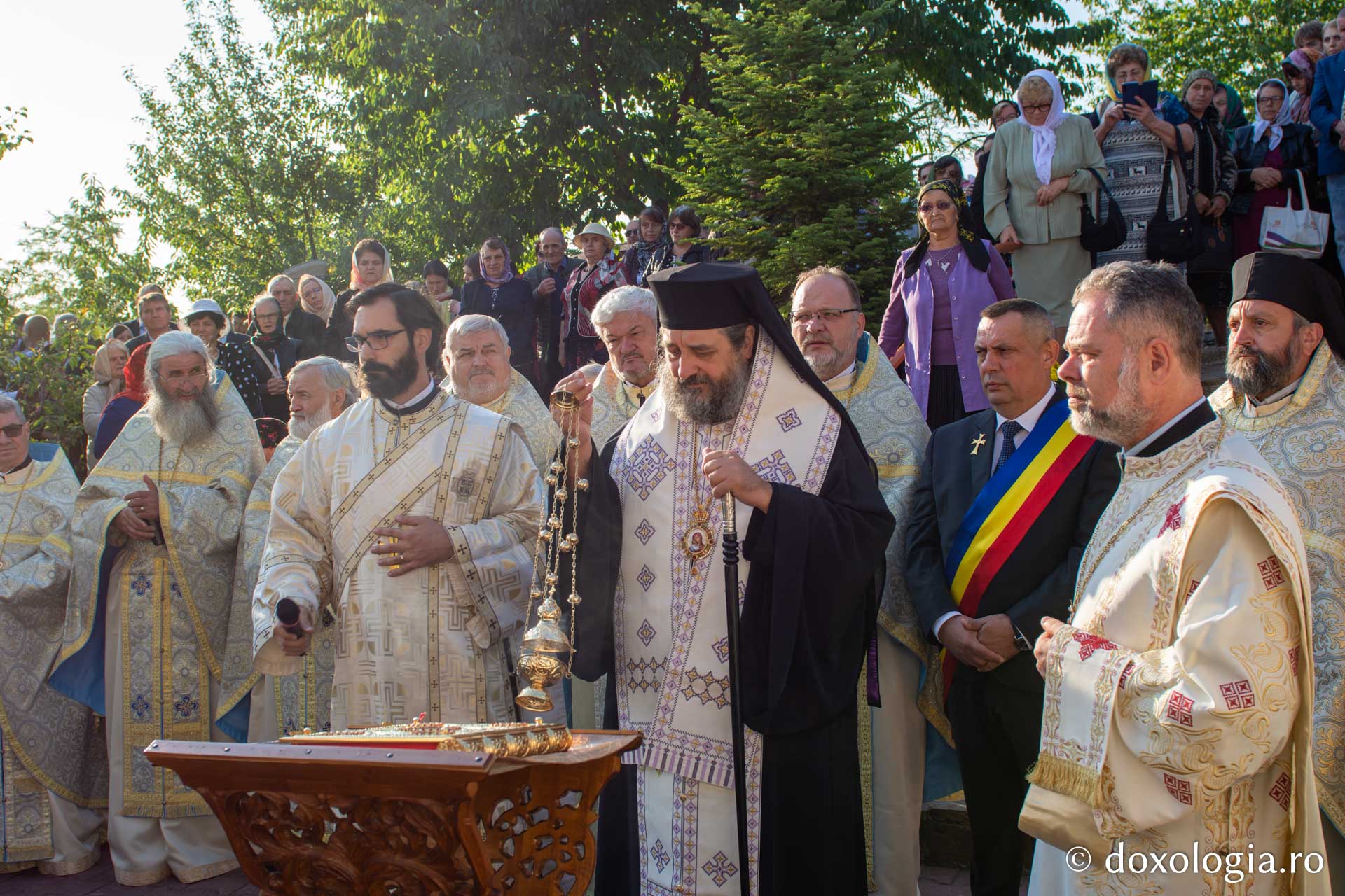Resfințirea bisericii din Prigoreni