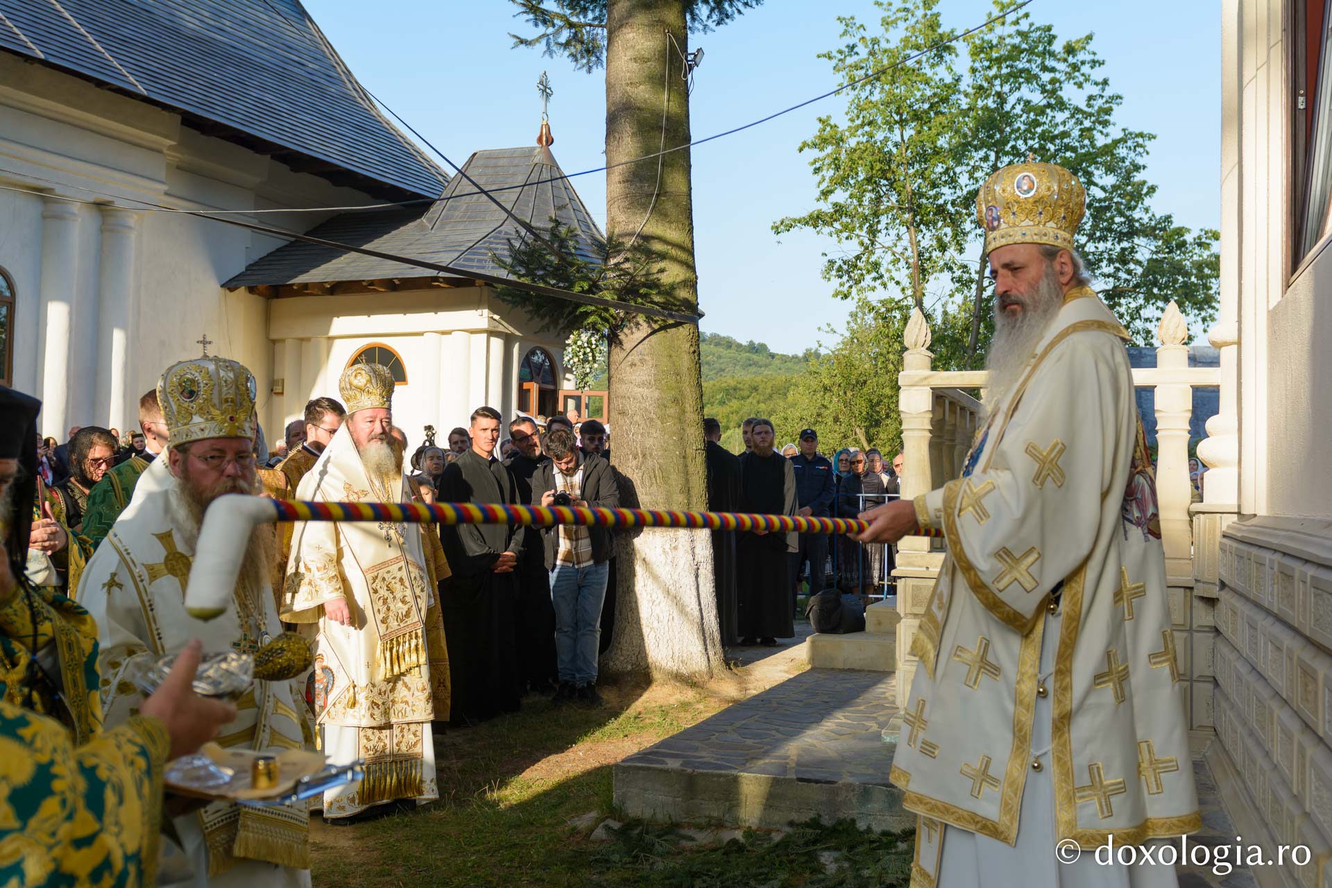 IPS Teofan la slujba de sfințire