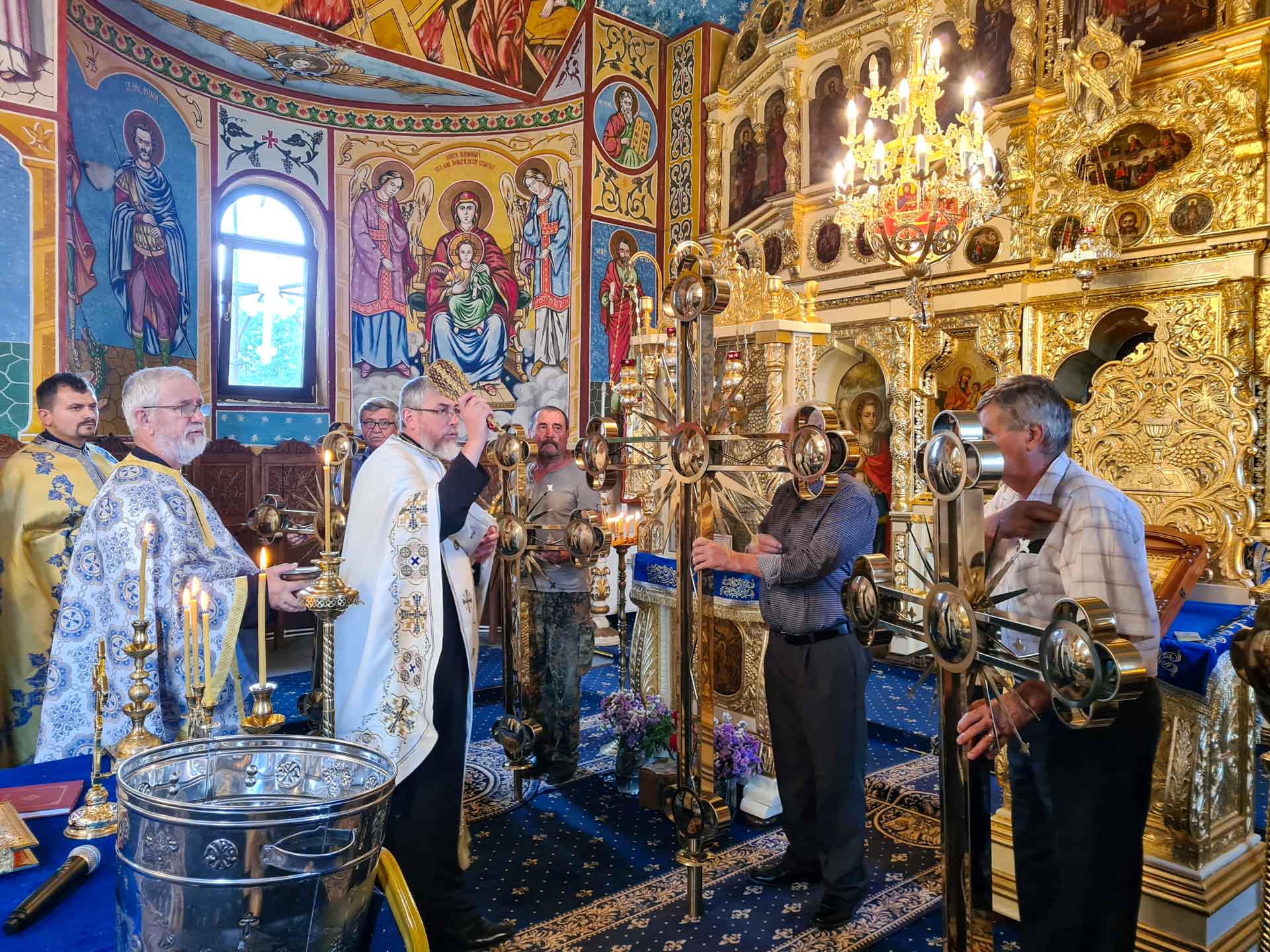 Începutul Noului An Bisericesc la Parohia „Sfântul Mare Mucenic Procopie” din satul Țibucanii de Jos Sfințire Cruce