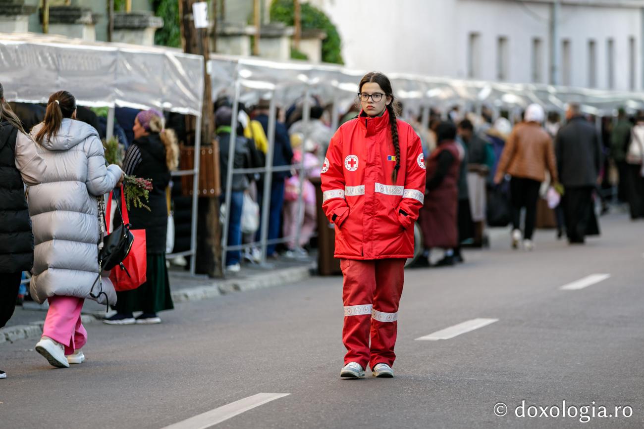 Voluntar Crucea Roșie Iași