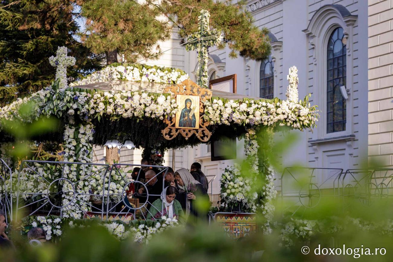 Baldachinul Sfintei Cuvioase Parascheva