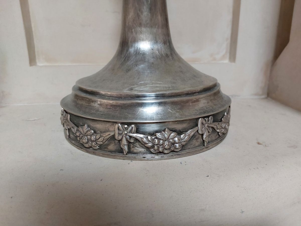 Detaliu de pe sfeșnicul de la Mihail Grigorie Sturza