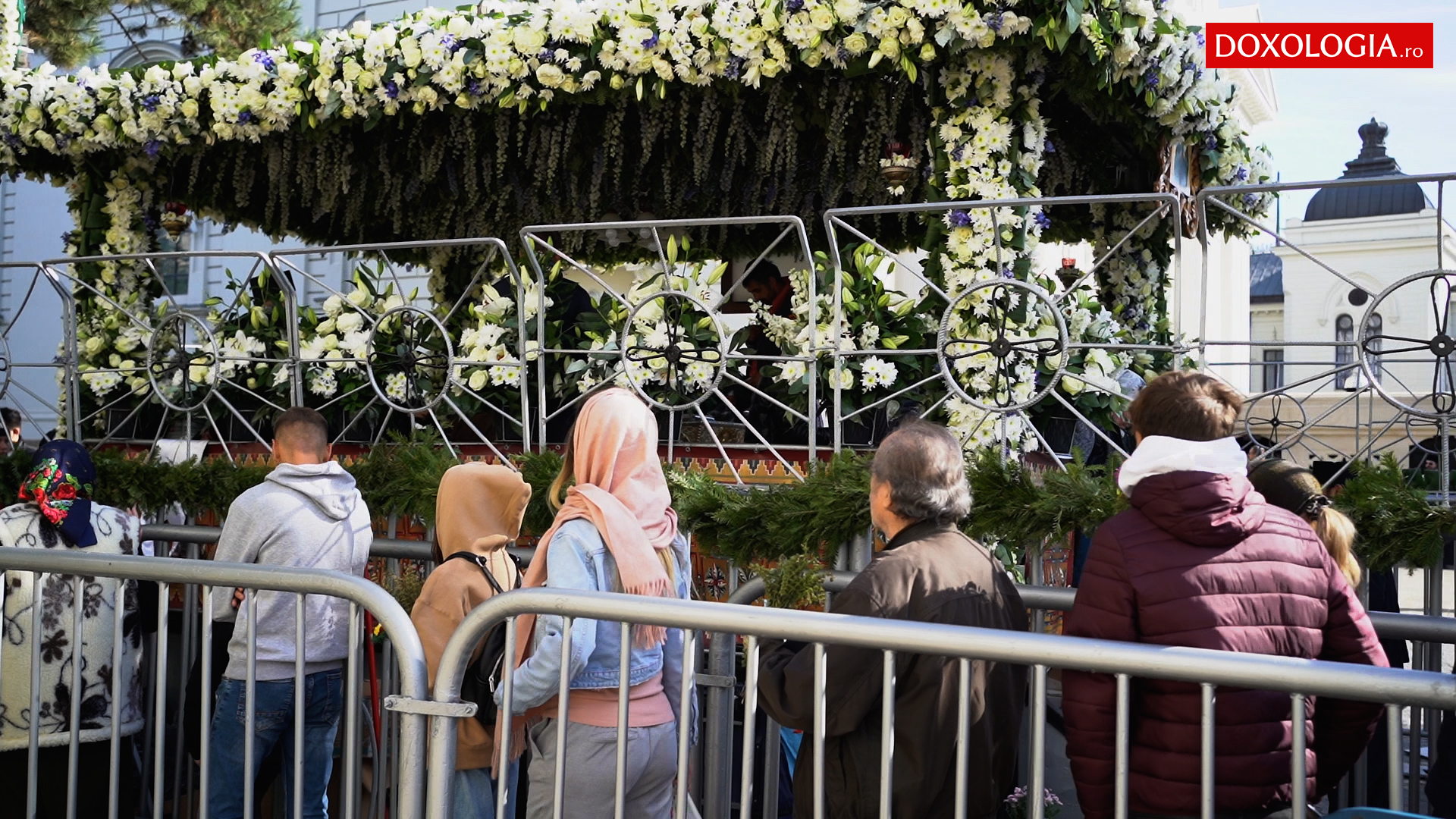 pelerini la hramul Sfintei Parascheva